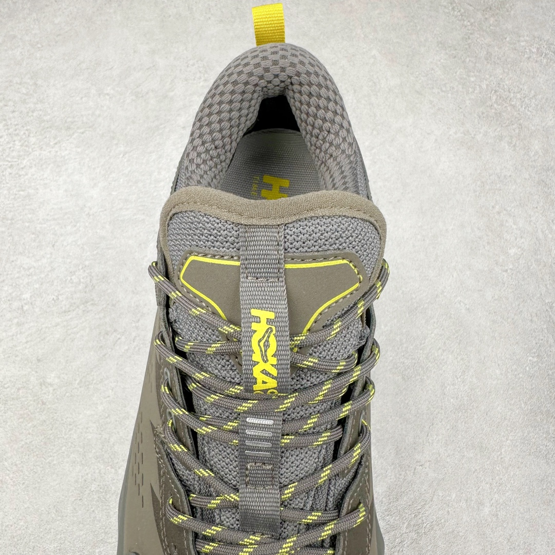 图片[5]-HOKA One One M KSY KAHA GTX Low卡哈低帮系列厚底轻量坦克军靴户外登山运动鞋 正品代工厂版#原楦数据开发版型 采用磨砂牛剖革鞋面材质 轻量化材料Fresh Foam超轻量中底 复古老爹厚底旅游鞋火了 最潮户外鞋 2009年由法籍超马跑者 Nicolas Mermoud 及 Jean-Luc Diard 成立的运动鞋品牌 HOKA ONE ONE 最让人印象深刻超级厚的鞋底 看起来很重但实际上非常轻盈 轻量厚底的鞋底反而能够给跑者更稳定的缓震效果 在跑界相当有名 也陆续出了登山鞋、徒步鞋、慢跑鞋几种专门鞋款 HOKA ONE ONE 鞋款颜色大多设计萤光或鲜艳色系 搭配上超大的Logo 虽然好穿好走好跑又轻 但称不上时髦 尺码：36 36.5 37.5 38 38.5 39 40 40.5 41 42 42.5 43 44 44.5 45-选品中心