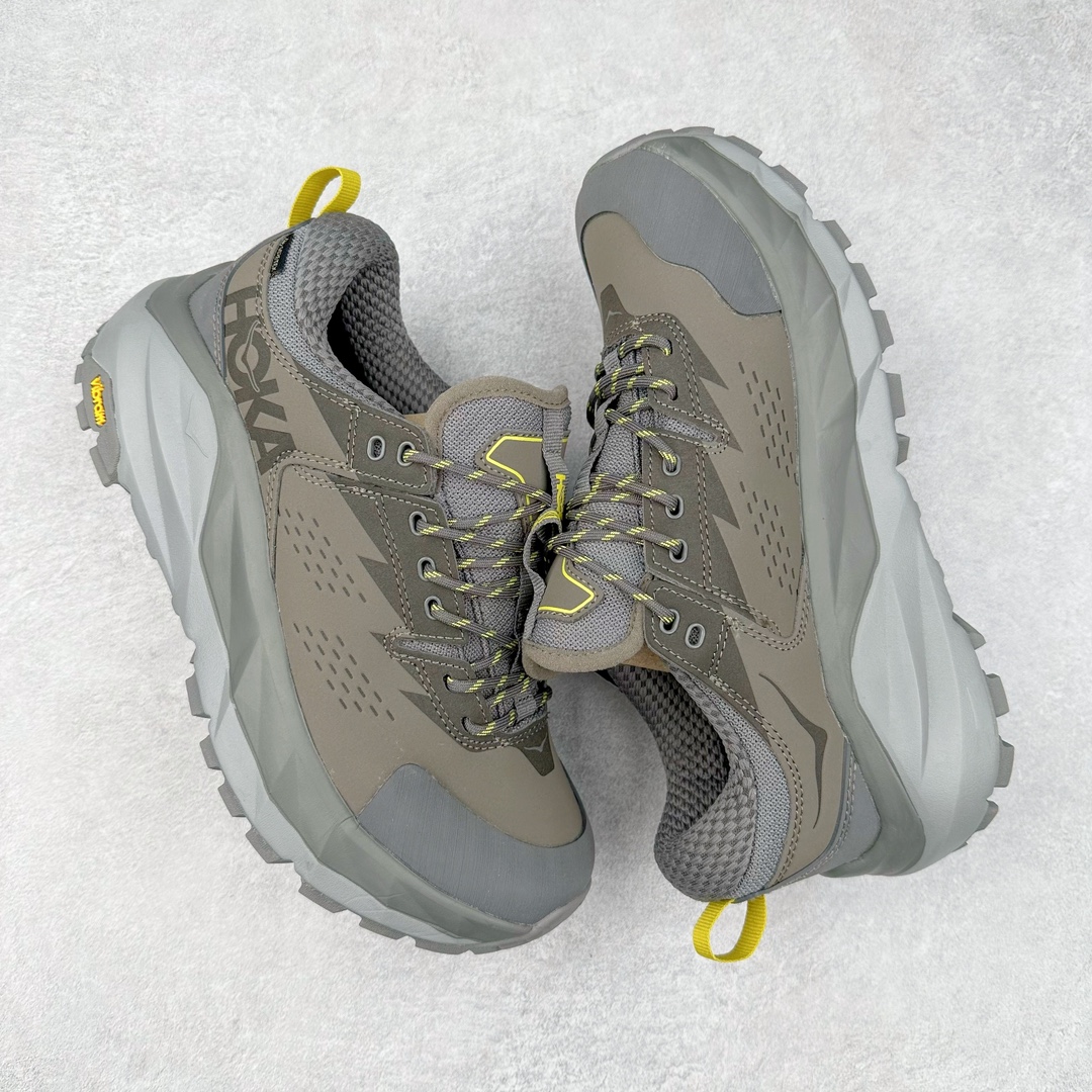 图片[3]-HOKA One One M KSY KAHA GTX Low卡哈低帮系列厚底轻量坦克军靴户外登山运动鞋 正品代工厂版#原楦数据开发版型 采用磨砂牛剖革鞋面材质 轻量化材料Fresh Foam超轻量中底 复古老爹厚底旅游鞋火了 最潮户外鞋 2009年由法籍超马跑者 Nicolas Mermoud 及 Jean-Luc Diard 成立的运动鞋品牌 HOKA ONE ONE 最让人印象深刻超级厚的鞋底 看起来很重但实际上非常轻盈 轻量厚底的鞋底反而能够给跑者更稳定的缓震效果 在跑界相当有名 也陆续出了登山鞋、徒步鞋、慢跑鞋几种专门鞋款 HOKA ONE ONE 鞋款颜色大多设计萤光或鲜艳色系 搭配上超大的Logo 虽然好穿好走好跑又轻 但称不上时髦 尺码：36 36.5 37.5 38 38.5 39 40 40.5 41 42 42.5 43 44 44.5 45-选品中心