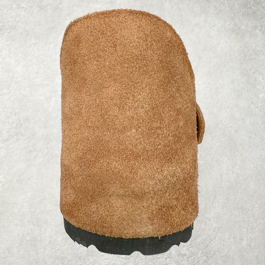 图片[8]-Birkenstock London 系列勃肯皮革绒面双扣时尚休闲平底鞋加毛 牛皮绒面革质地柔软 搭配可调节鞋扣提升穿着舒适度 人体工学设计分散脚部压力 保护脚踝 软木乳胶鞋床具有一定的收缩性 长时间穿着后能贴合脚型 EVA鞋底回弹性和抗张性力高 具有良好的防震、缓冲性 四季皆宜 柔软的鞋床采用额外的泡沫缓冲层 提供额外的舒适感和全天支撑 全网独家首发 源于德国的严谨工艺 牛巴戎面 中层松木 EVA 三层组合大底 优质牛皮面料五金扣 出口订单 尺码：35-45-选品中心