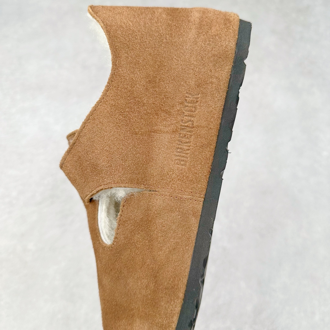 图片[7]-Birkenstock London 系列勃肯皮革绒面双扣时尚休闲平底鞋加毛 牛皮绒面革质地柔软 搭配可调节鞋扣提升穿着舒适度 人体工学设计分散脚部压力 保护脚踝 软木乳胶鞋床具有一定的收缩性 长时间穿着后能贴合脚型 EVA鞋底回弹性和抗张性力高 具有良好的防震、缓冲性 四季皆宜 柔软的鞋床采用额外的泡沫缓冲层 提供额外的舒适感和全天支撑 全网独家首发 源于德国的严谨工艺 牛巴戎面 中层松木 EVA 三层组合大底 优质牛皮面料五金扣 出口订单 尺码：35-45-选品中心