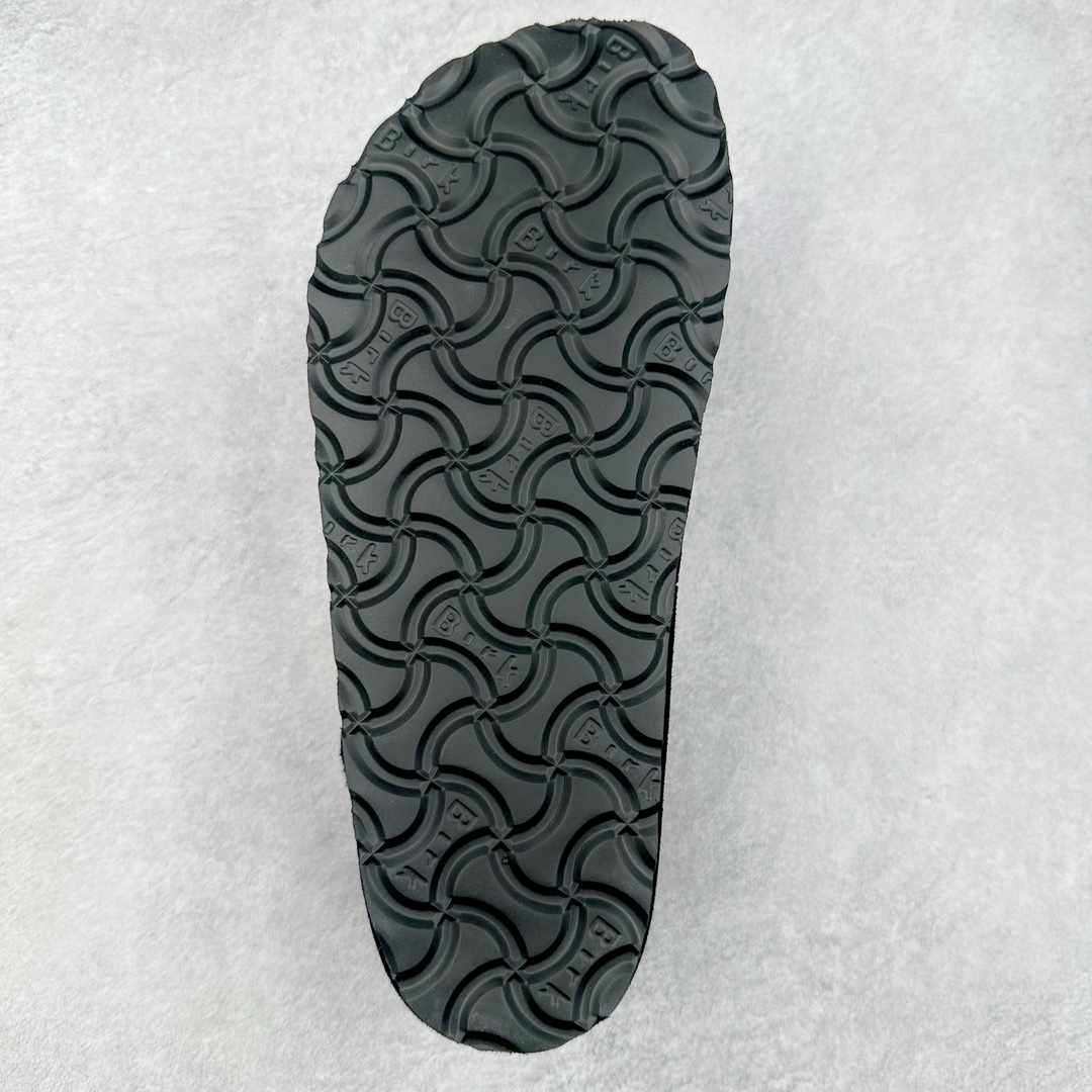 图片[9]-Birkenstock London 系列勃肯皮革绒面双扣时尚休闲平底鞋加毛 牛皮绒面革质地柔软 搭配可调节鞋扣提升穿着舒适度 人体工学设计分散脚部压力 保护脚踝 软木乳胶鞋床具有一定的收缩性 长时间穿着后能贴合脚型 EVA鞋底回弹性和抗张性力高 具有良好的防震、缓冲性 四季皆宜 柔软的鞋床采用额外的泡沫缓冲层 提供额外的舒适感和全天支撑 全网独家首发 源于德国的严谨工艺 牛巴戎面 中层松木 EVA 三层组合大底 优质牛皮面料五金扣 出口订单 尺码：35-45-选品中心