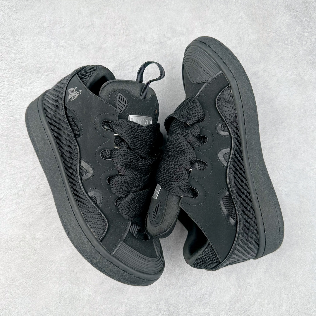 图片[3]-LANVIN CURB 人气单品 顶级版本LANVIN浪凡三代 最新走秀款CURB系列休闲运动鞋，官网一出热度火爆整个全球，各大网红也疯狂上脚 原版1：1开模重工艺制作，面料采用进口牛磨砂➕环保牛反绒➕金钢网织物 内里柔软透气太空棉面料 原版开模双色TPU大底 尺码：35 36 37 38 39 40 41 42 43 44 45-选品中心