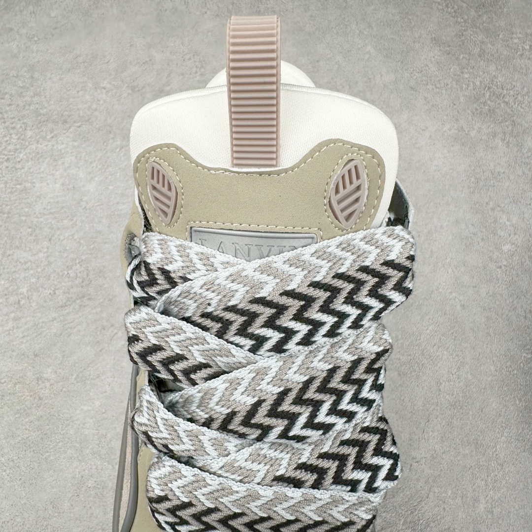 图片[5]-LANVIN CURB 人气单品 顶级版本LANVIN浪凡三代 最新走秀款CURB系列休闲运动鞋，官网一出热度火爆整个全球，各大网红也疯狂上脚 原版1：1开模重工艺制作，面料采用进口牛磨砂➕环保牛反绒➕金钢网织物 内里柔软透气太空棉面料 原版开模双色TPU大底 尺码：35 36 37 38 39 40 41 42 43 44 45-选品中心