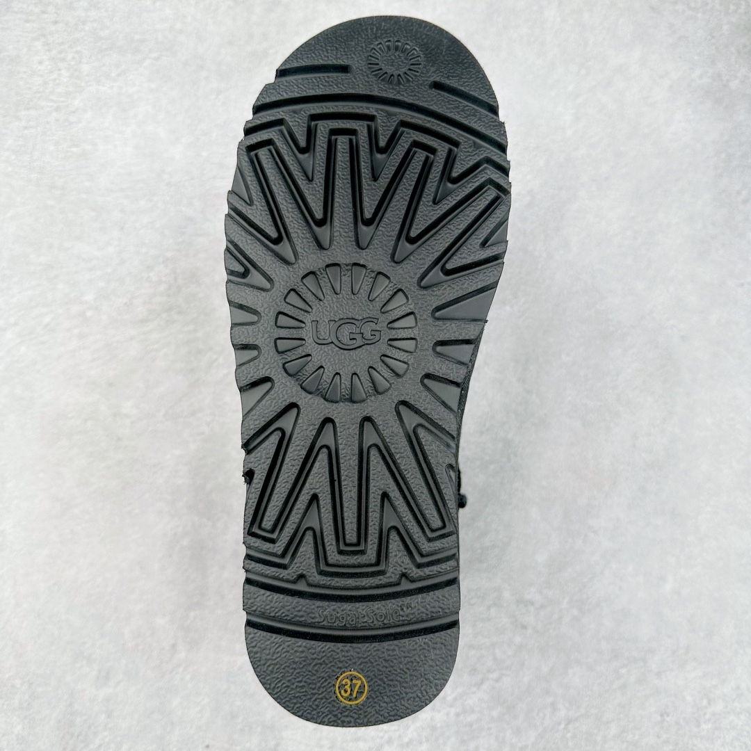 图片[9]-＃GD UGG 4991经典秋冬羊皮毛一体雪地靴 隆丰A级澳洲进口羊皮毛一体 完全遵循ZP工艺流程 代工厂原厂版师 秉承无原鞋不开发选择 注重每一处细节 市面最正版型 TREADLITE\\\”轻翼\\\”科技外底 轻便/耐用/柔韧/桩型【售后郑重承诺】一个月内若出现重大脱胶/断底等质量问题 直接为您换新 翻毛皮鞋面 细腻亲肤再生聚酯纤维滚边 舒适易打理 保暖性佳 UGG plush™ 里衬和内底 茸软亲肤 舒适暖足 经典鞋型搭配轻盈厚底 稳稳拿捏秋冬出街时髦造型 Treadlite by UGG 轻翼大底 轻盈缓震 为双足减负 舒适轻便 助你轻松畅玩整天 尺码：35 36 37 38 39 40-选品中心