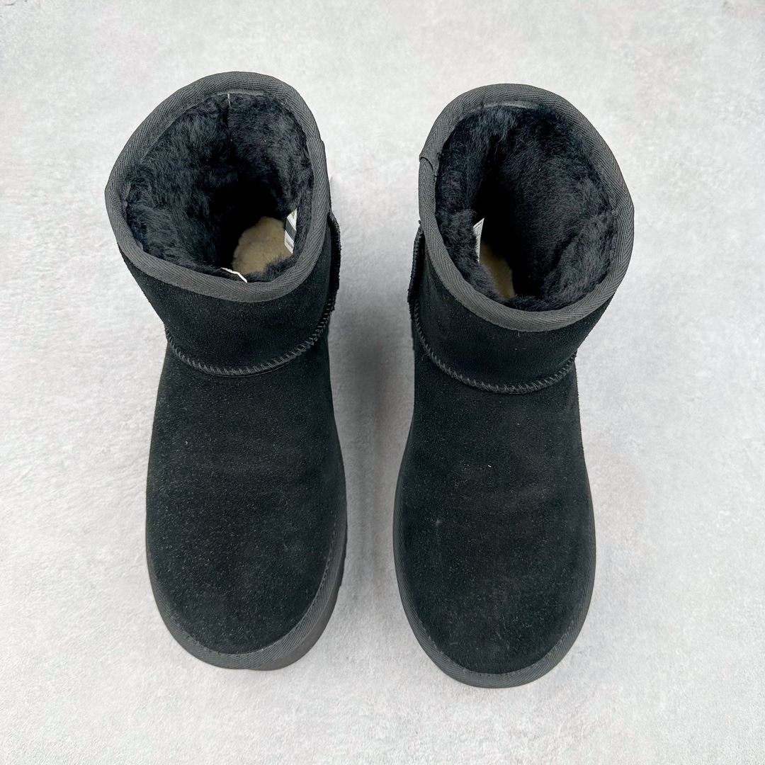 图片[2]-＃GD UGG 4991经典秋冬羊皮毛一体雪地靴 隆丰A级澳洲进口羊皮毛一体 完全遵循ZP工艺流程 代工厂原厂版师 秉承无原鞋不开发选择 注重每一处细节 市面最正版型 TREADLITE\\\”轻翼\\\”科技外底 轻便/耐用/柔韧/桩型【售后郑重承诺】一个月内若出现重大脱胶/断底等质量问题 直接为您换新 翻毛皮鞋面 细腻亲肤再生聚酯纤维滚边 舒适易打理 保暖性佳 UGG plush™ 里衬和内底 茸软亲肤 舒适暖足 经典鞋型搭配轻盈厚底 稳稳拿捏秋冬出街时髦造型 Treadlite by UGG 轻翼大底 轻盈缓震 为双足减负 舒适轻便 助你轻松畅玩整天 尺码：35 36 37 38 39 40-选品中心