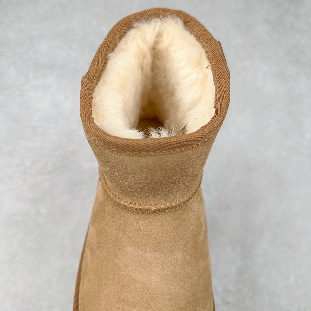 图片[5]-＃GD UGG 4991经典秋冬羊皮毛一体雪地靴 隆丰A级澳洲进口羊皮毛一体 完全遵循ZP工艺流程 代工厂原厂版师 秉承无原鞋不开发选择 注重每一处细节 市面最正版型 TREADLITE\\\”轻翼\\\”科技外底 轻便/耐用/柔韧/桩型【售后郑重承诺】一个月内若出现重大脱胶/断底等质量问题 直接为您换新 翻毛皮鞋面 细腻亲肤再生聚酯纤维滚边 舒适易打理 保暖性佳 UGG plush™ 里衬和内底 茸软亲肤 舒适暖足 经典鞋型搭配轻盈厚底 稳稳拿捏秋冬出街时髦造型 Treadlite by UGG 轻翼大底 轻盈缓震 为双足减负 舒适轻便 助你轻松畅玩整天 尺码：35 36 37 38 39 40-选品中心