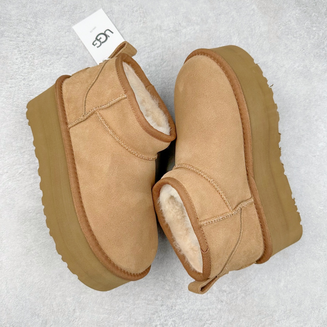 图片[3]-＃GD UGG 5092经典秋冬羊皮毛一体雪地靴 隆丰A级澳洲进口羊皮毛一体 完全遵循ZP工艺流程 代工厂原厂版师 秉承无原鞋不开发选择 注重每一处细节 市面最正版型 TREADLITE\\\”轻翼\\\”科技外底 轻便/耐用/柔韧/桩型【售后郑重承诺】一个月内若出现重大脱胶/断底等质量问题 直接为您换新 翻毛皮鞋面 细腻亲肤再生聚酯纤维滚边 舒适易打理 保暖性佳 UGG plush™ 里衬和内底 茸软亲肤 舒适暖足 经典鞋型搭配轻盈厚底 稳稳拿捏秋冬出街时髦造型 Treadlite by UGG 轻翼大底 轻盈缓震 为双足减负 舒适轻便 助你轻松畅玩整天 尺码：35 36 37 38 39 40-选品中心