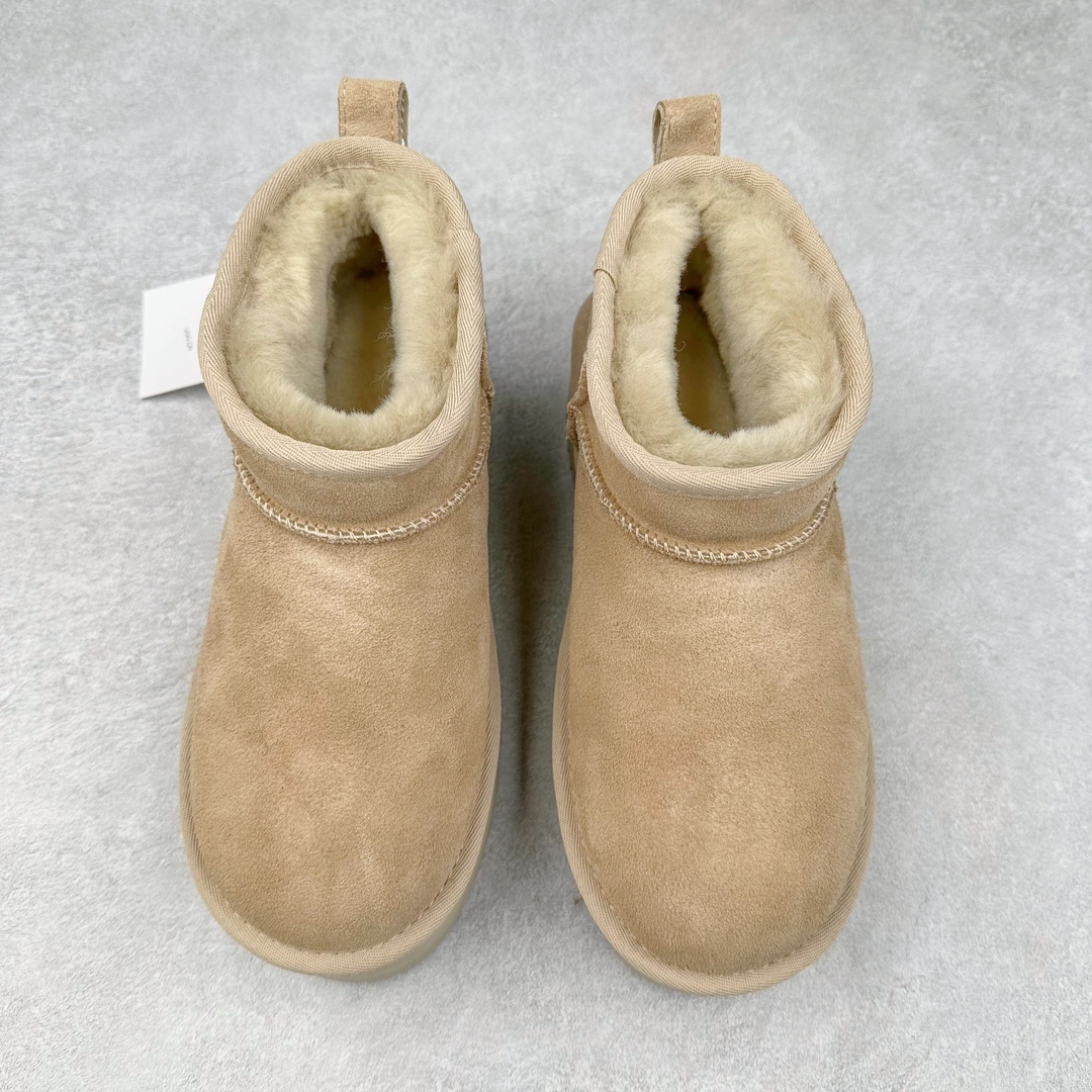 图片[2]-＃GD UGG 5092经典秋冬羊皮毛一体雪地靴 隆丰A级澳洲进口羊皮毛一体 完全遵循ZP工艺流程 代工厂原厂版师 秉承无原鞋不开发选择 注重每一处细节 市面最正版型 TREADLITE\\\”轻翼\\\”科技外底 轻便/耐用/柔韧/桩型【售后郑重承诺】一个月内若出现重大脱胶/断底等质量问题 直接为您换新 翻毛皮鞋面 细腻亲肤再生聚酯纤维滚边 舒适易打理 保暖性佳 UGG plush™ 里衬和内底 茸软亲肤 舒适暖足 经典鞋型搭配轻盈厚底 稳稳拿捏秋冬出街时髦造型 Treadlite by UGG 轻翼大底 轻盈缓震 为双足减负 舒适轻便 助你轻松畅玩整天 尺码：35 36 37 38 39 40-选品中心