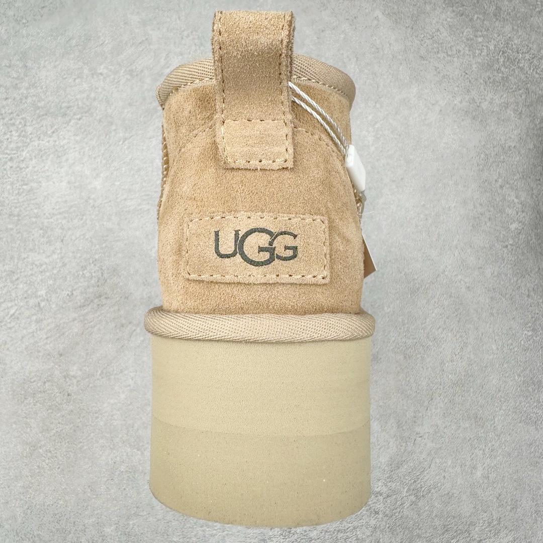 图片[8]-＃GD UGG 5092经典秋冬羊皮毛一体雪地靴 隆丰A级澳洲进口羊皮毛一体 完全遵循ZP工艺流程 代工厂原厂版师 秉承无原鞋不开发选择 注重每一处细节 市面最正版型 TREADLITE\\\”轻翼\\\”科技外底 轻便/耐用/柔韧/桩型【售后郑重承诺】一个月内若出现重大脱胶/断底等质量问题 直接为您换新 翻毛皮鞋面 细腻亲肤再生聚酯纤维滚边 舒适易打理 保暖性佳 UGG plush™ 里衬和内底 茸软亲肤 舒适暖足 经典鞋型搭配轻盈厚底 稳稳拿捏秋冬出街时髦造型 Treadlite by UGG 轻翼大底 轻盈缓震 为双足减负 舒适轻便 助你轻松畅玩整天 尺码：35 36 37 38 39 40-选品中心