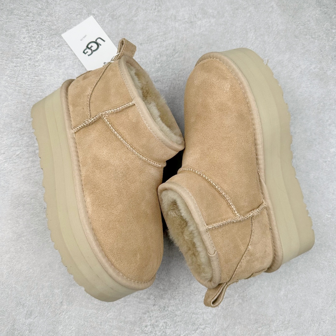 图片[3]-＃GD UGG 5092经典秋冬羊皮毛一体雪地靴 隆丰A级澳洲进口羊皮毛一体 完全遵循ZP工艺流程 代工厂原厂版师 秉承无原鞋不开发选择 注重每一处细节 市面最正版型 TREADLITE\\\”轻翼\\\”科技外底 轻便/耐用/柔韧/桩型【售后郑重承诺】一个月内若出现重大脱胶/断底等质量问题 直接为您换新 翻毛皮鞋面 细腻亲肤再生聚酯纤维滚边 舒适易打理 保暖性佳 UGG plush™ 里衬和内底 茸软亲肤 舒适暖足 经典鞋型搭配轻盈厚底 稳稳拿捏秋冬出街时髦造型 Treadlite by UGG 轻翼大底 轻盈缓震 为双足减负 舒适轻便 助你轻松畅玩整天 尺码：35 36 37 38 39 40-选品中心