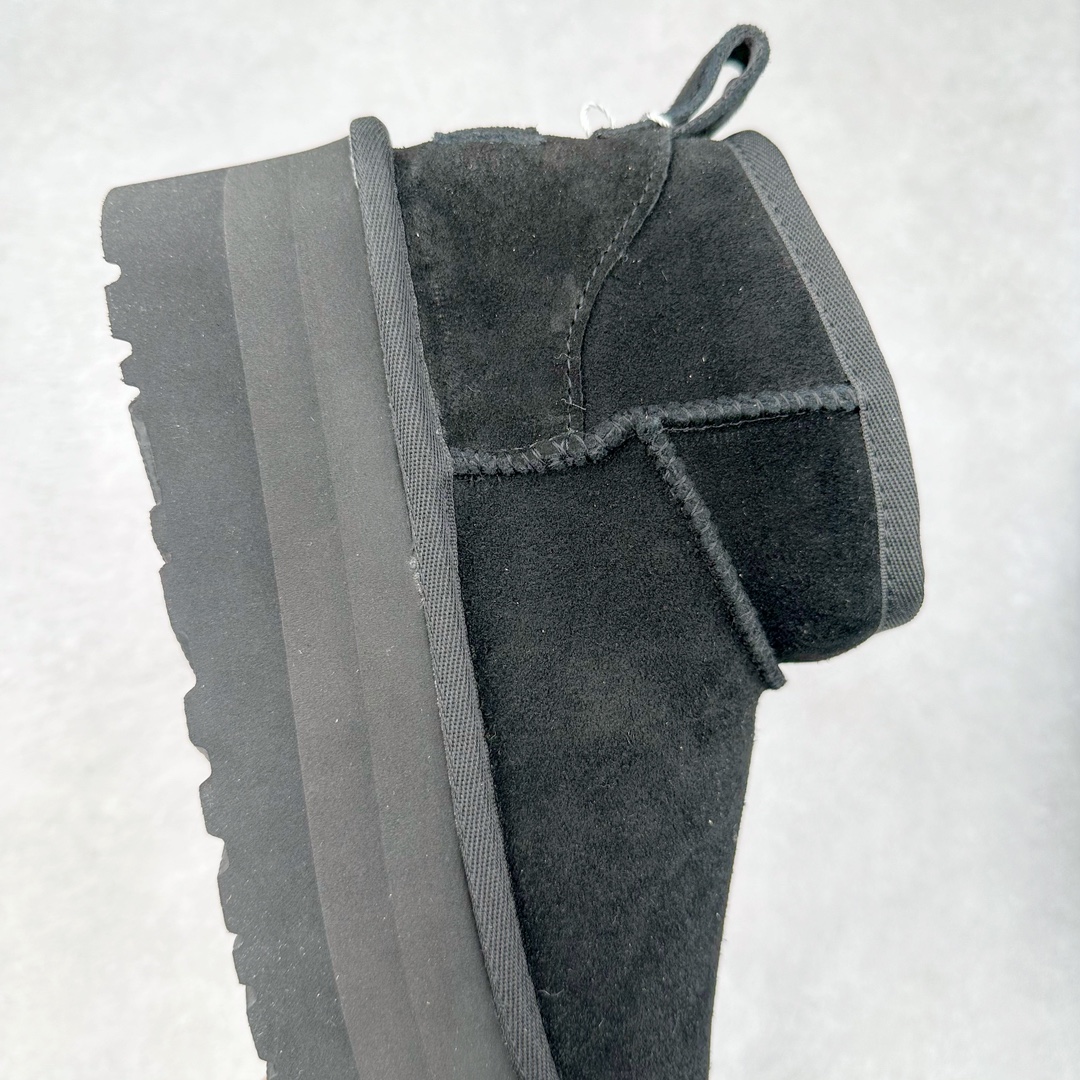 图片[6]-＃GD UGG 5092经典秋冬羊皮毛一体雪地靴 隆丰A级澳洲进口羊皮毛一体 完全遵循ZP工艺流程 代工厂原厂版师 秉承无原鞋不开发选择 注重每一处细节 市面最正版型 TREADLITE\\\”轻翼\\\”科技外底 轻便/耐用/柔韧/桩型【售后郑重承诺】一个月内若出现重大脱胶/断底等质量问题 直接为您换新 翻毛皮鞋面 细腻亲肤再生聚酯纤维滚边 舒适易打理 保暖性佳 UGG plush™ 里衬和内底 茸软亲肤 舒适暖足 经典鞋型搭配轻盈厚底 稳稳拿捏秋冬出街时髦造型 Treadlite by UGG 轻翼大底 轻盈缓震 为双足减负 舒适轻便 助你轻松畅玩整天 尺码：35 36 37 38 39 40-选品中心