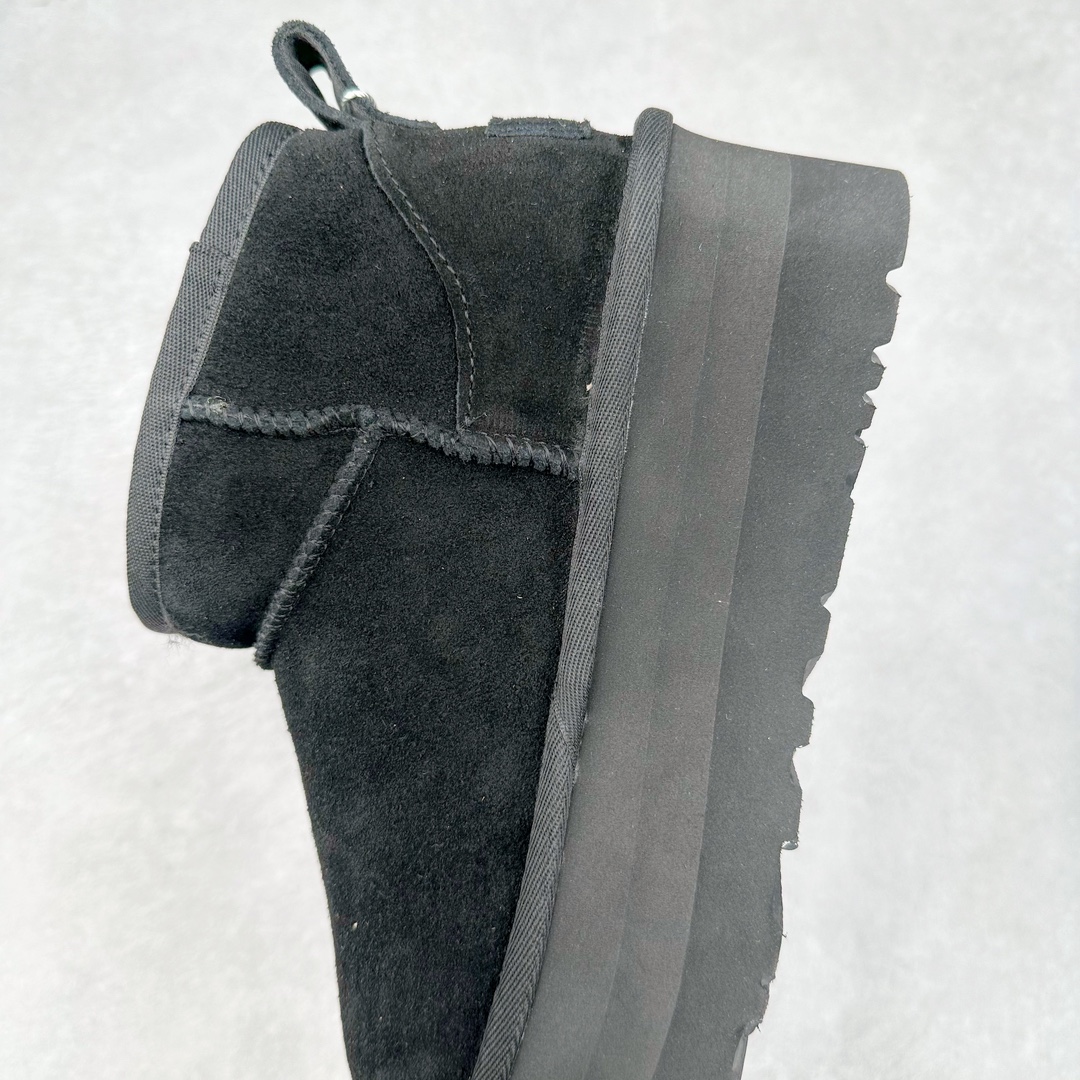 图片[7]-＃GD UGG 5092经典秋冬羊皮毛一体雪地靴 隆丰A级澳洲进口羊皮毛一体 完全遵循ZP工艺流程 代工厂原厂版师 秉承无原鞋不开发选择 注重每一处细节 市面最正版型 TREADLITE\\\”轻翼\\\”科技外底 轻便/耐用/柔韧/桩型【售后郑重承诺】一个月内若出现重大脱胶/断底等质量问题 直接为您换新 翻毛皮鞋面 细腻亲肤再生聚酯纤维滚边 舒适易打理 保暖性佳 UGG plush™ 里衬和内底 茸软亲肤 舒适暖足 经典鞋型搭配轻盈厚底 稳稳拿捏秋冬出街时髦造型 Treadlite by UGG 轻翼大底 轻盈缓震 为双足减负 舒适轻便 助你轻松畅玩整天 尺码：35 36 37 38 39 40-选品中心