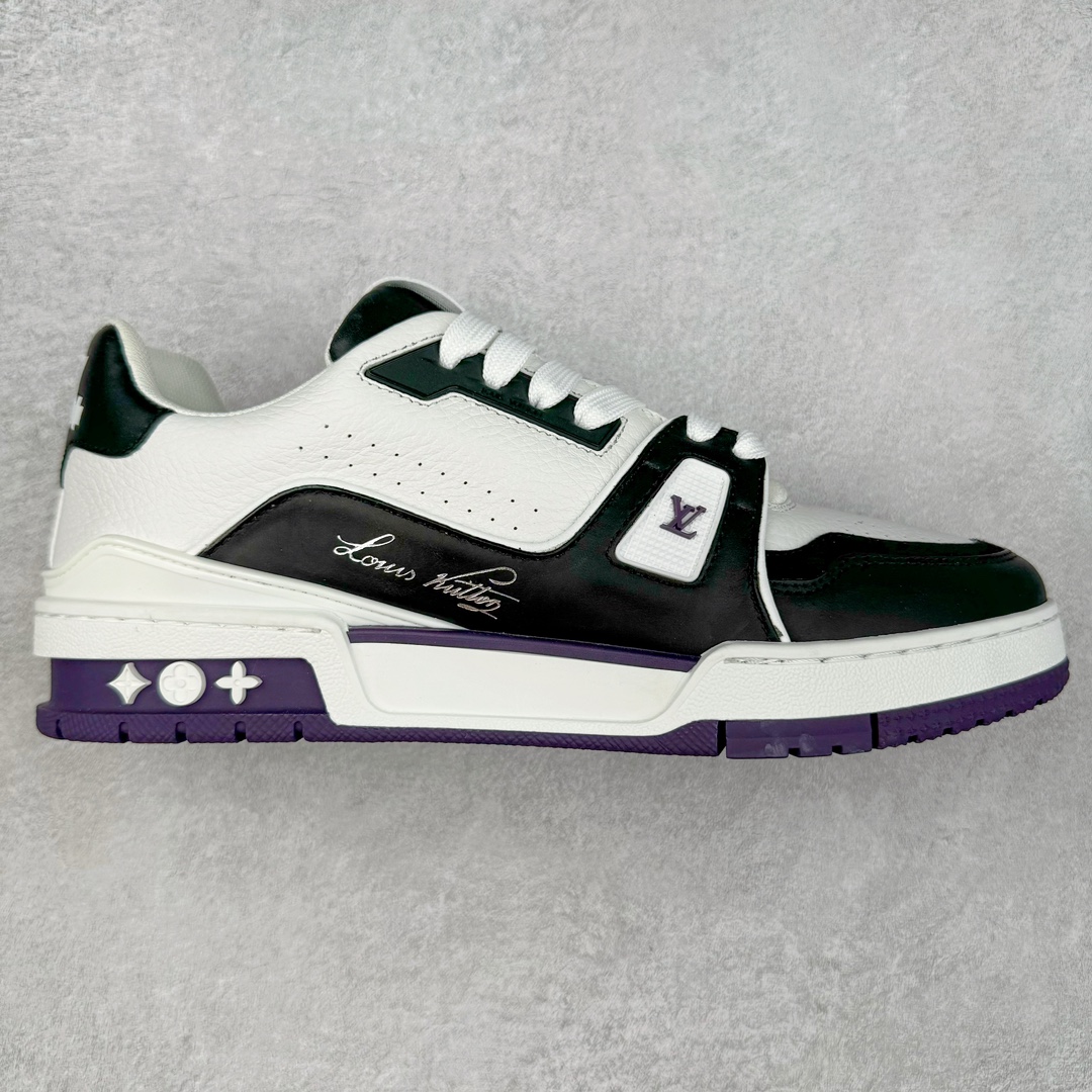 Louis Vuitton Trainer lv时装走秀运动鞋 高尔夫系列 全网最全配色更新最快 最成熟的做工稳定的品控 完美鞋型超高的清洁度 零毛边线头瑕疵 全套原楦原纸版原鞋开模 全网最具灵魂的版型 正确原装黄色鞋盒 正确中底印花 鞋面印花3D高频深度立体 全鞋电脑针车 紧密相连 针距密度一致 环保乳胶注塑鞋垫 厚度脚感还原原版 皮面裁剪部位 统一油边封口工艺 原装橡胶大底含胶量大底组合零偏差 专柜全套包装 防尘袋 说明书 质保卡 男女鞋 尺码：35 36 37 38 39 40 41 42 43 44 45-选品中心