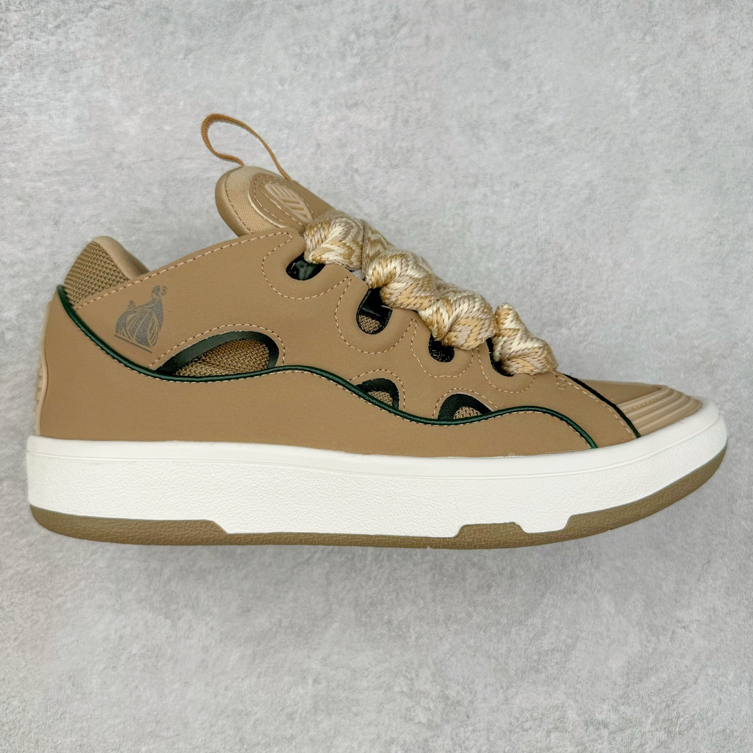 LANVIN CURB 人气单品 顶级版本LANVIN浪凡三代 最新走秀款CURB系列休闲运动鞋，官网一出热度火爆整个全球，各大网红也疯狂上脚 原版1：1开模重工艺制作，面料采用进口牛磨砂➕环保牛反绒➕金钢网织物 内里柔软透气太空棉面料 原版开模双色TPU大底 尺码：35 36 37 38 39 40 41 42 43 44 45-选品中心