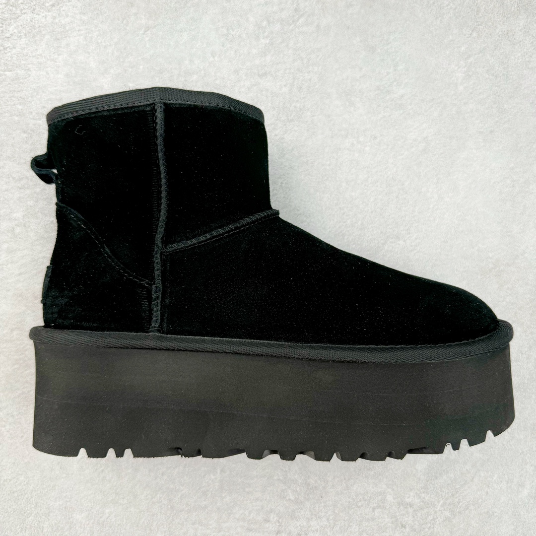 ＃GD UGG 4991经典秋冬羊皮毛一体雪地靴 隆丰A级澳洲进口羊皮毛一体 完全遵循ZP工艺流程 代工厂原厂版师 秉承无原鞋不开发选择 注重每一处细节 市面最正版型 TREADLITE\\\”轻翼\\\”科技外底 轻便/耐用/柔韧/桩型【售后郑重承诺】一个月内若出现重大脱胶/断底等质量问题 直接为您换新 翻毛皮鞋面 细腻亲肤再生聚酯纤维滚边 舒适易打理 保暖性佳 UGG plush™ 里衬和内底 茸软亲肤 舒适暖足 经典鞋型搭配轻盈厚底 稳稳拿捏秋冬出街时髦造型 Treadlite by UGG 轻翼大底 轻盈缓震 为双足减负 舒适轻便 助你轻松畅玩整天 尺码：35 36 37 38 39 40-选品中心