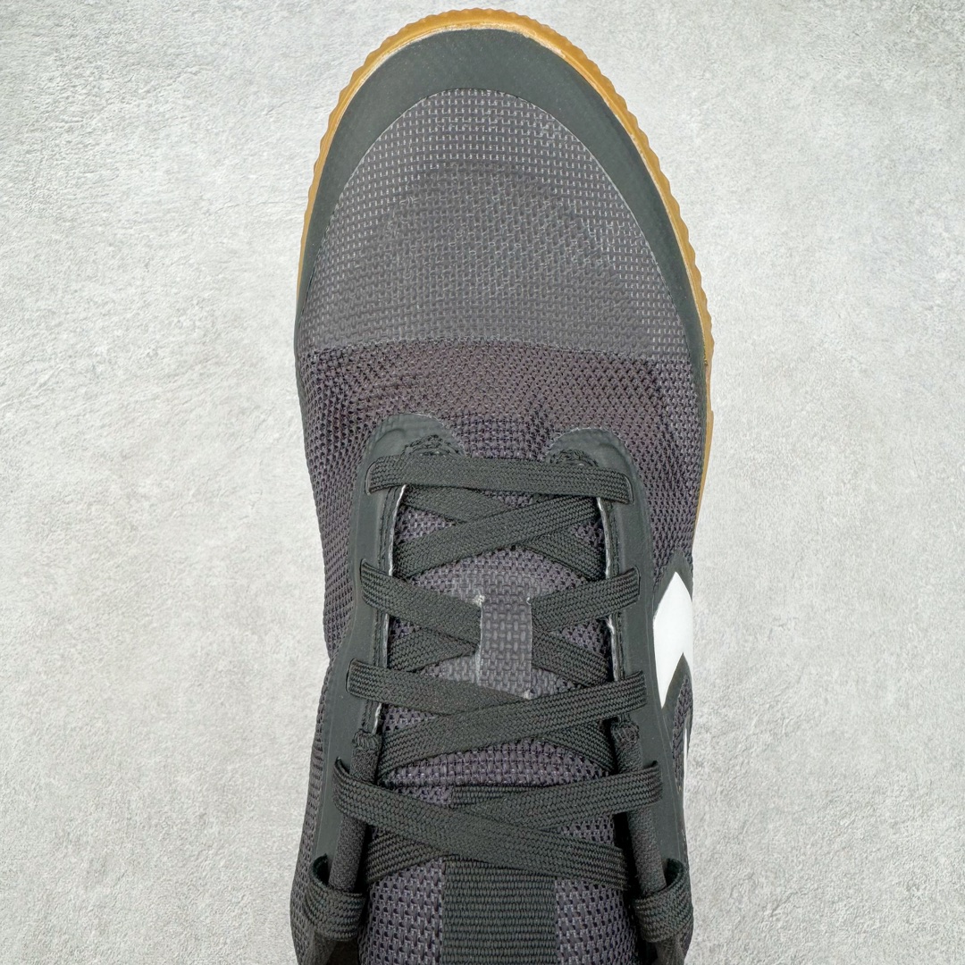 图片[4]-＃K版纯原Converse Chuck Taylor All Star Pro Bb Ox 实战篮球鞋 Converse全新Solstice系列再度迎来新作 此鞋型由Converse与NK传奇篮球产品设计师Eric Avar合作开发而成 All Star Pro BB代Converse设计的演变 并且融入了现代科Quadfit织法的鞋面提供稳定性与包覆NK React内核支撑多次切入与平稳起跳 All Star Pro BB同时也替Kelly Oubre Jr.等个性化球员设计独特配色 全新升级的BB Evo承袭前作嵌入式NIKE React鞋垫 带来轻盈灵活且贴合地面的舒适脚感 重叠模糊的经典星箭标致 营造犀利的速度感 曲面橡胶外底和菱型格状纹路 提供多方位抓地力 你可以在鞋身上发现一些全新的元素 鞋面材质注入更多填充支撑与包裹更加扎实50/50对分的鞋面配色 也更具视觉冲击力 尺码：36 37 37.5 38 38.5 39 40 40.5 41 42 42.5 43 44 44.5 45 46-选品中心