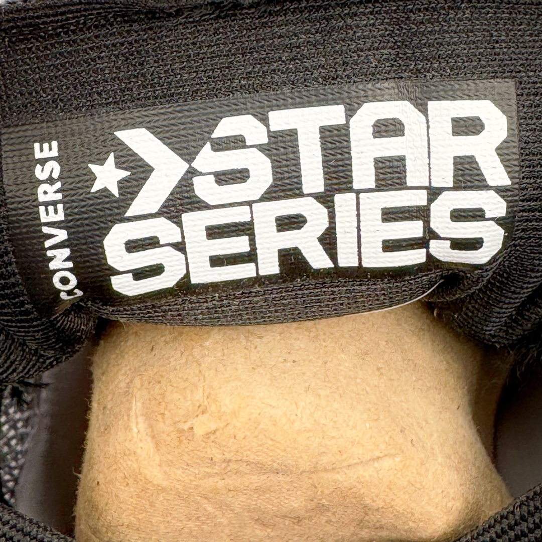 图片[16]-＃K版纯原Converse Chuck Taylor All Star Pro Bb Ox 实战篮球鞋 Converse全新Solstice系列再度迎来新作 此鞋型由Converse与NK传奇篮球产品设计师Eric Avar合作开发而成 All Star Pro BB代Converse设计的演变 并且融入了现代科Quadfit织法的鞋面提供稳定性与包覆NK React内核支撑多次切入与平稳起跳 All Star Pro BB同时也替Kelly Oubre Jr.等个性化球员设计独特配色 全新升级的BB Evo承袭前作嵌入式NIKE React鞋垫 带来轻盈灵活且贴合地面的舒适脚感 重叠模糊的经典星箭标致 营造犀利的速度感 曲面橡胶外底和菱型格状纹路 提供多方位抓地力 你可以在鞋身上发现一些全新的元素 鞋面材质注入更多填充支撑与包裹更加扎实50/50对分的鞋面配色 也更具视觉冲击力 尺码：36 37 37.5 38 38.5 39 40 40.5 41 42 42.5 43 44 44.5 45 46-选品中心