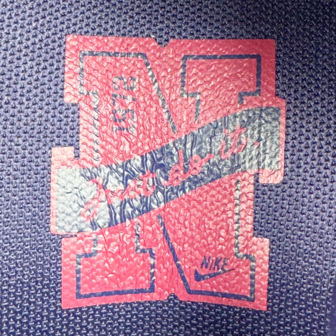 图片[14]-＃YC纯原 NK Dunk Low 暗黑灰 FV8106-181 定制系列天花板 无原鞋不开发 全系列得物原鞋一比一校对开发 配色持续更新中 终端对接 优势输出 全套原厂楦头原纸板数据档案倾力打造 原汁原味莞产 极致还原 圈内最强针车工艺 高端零售指定版 广东原厂配套原盒原标 鞋盒分三个尺码段 原厂冲刀 超高清洁度 全鞋零毛边皮料切割 采用原厂百宏鞋带以及原厂百宏织唛舌标 内标可供原厂几率过验 进口原装条纹中底布 四线拉帮白色点胶 原厂拉帮手法遵循公司 原厂电绣 极致还原 尺码：40 40.5 41 42 42.5 43 44 44.5 45 46-选品中心