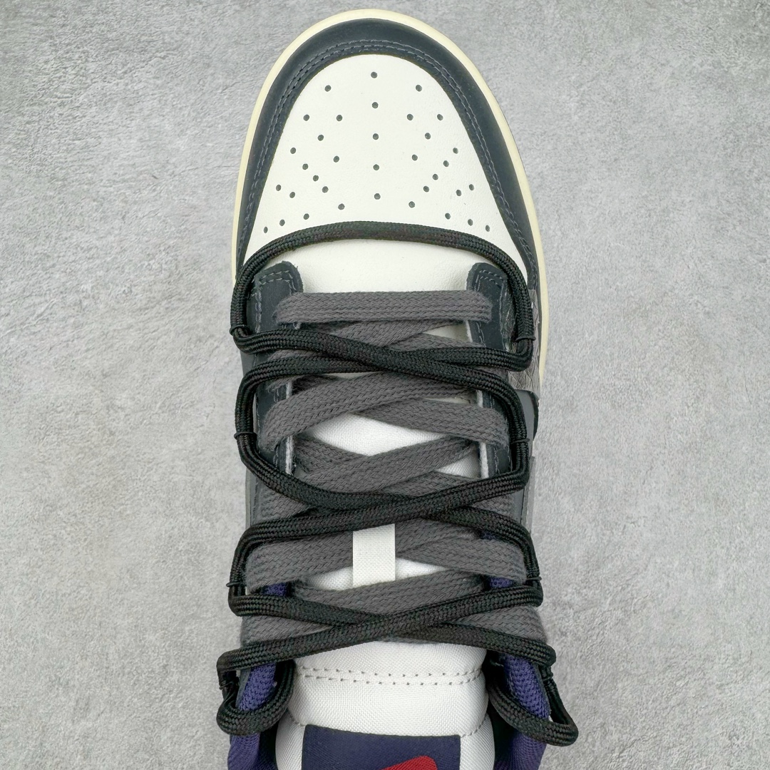 图片[4]-＃YC纯原 NK Dunk Low 暗黑灰 FV8106-181 定制系列天花板 无原鞋不开发 全系列得物原鞋一比一校对开发 配色持续更新中 终端对接 优势输出 全套原厂楦头原纸板数据档案倾力打造 原汁原味莞产 极致还原 圈内最强针车工艺 高端零售指定版 广东原厂配套原盒原标 鞋盒分三个尺码段 原厂冲刀 超高清洁度 全鞋零毛边皮料切割 采用原厂百宏鞋带以及原厂百宏织唛舌标 内标可供原厂几率过验 进口原装条纹中底布 四线拉帮白色点胶 原厂拉帮手法遵循公司 原厂电绣 极致还原 尺码：40 40.5 41 42 42.5 43 44 44.5 45 46-选品中心