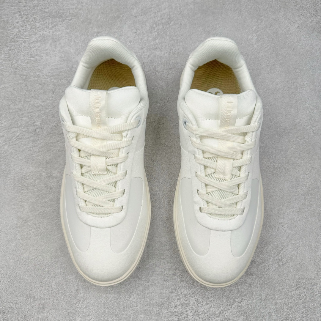 图片[2]-＃PB纯原 lululemon Cityverse 露露乐檬极简主义减震耐磨低帮生活休闲鞋 Cityverse将运动性能融入经典休闲鞋中，中底提供出色缓震，并贴合足部曲线，带来全天候的舒适感。鞋面采用两种材质拼接，且前半部分采用热熔压胶处理，无任何缝线，保留了鞋身整体性。模制泡沫的鞋垫带来上乘的脚感，在平日休闲穿着时不会磨脚，也能提供轻质软弹的效果。25年来，lululemon一直秉持“感受为先”的设计理念，并相信更好的感受带来更好的表现。此次男鞋的设计亦是如此。投入多年研究，针对男性在不同运动场景中的脚步形态设计了不同鞋履款式。同时，还进行了生物力学与形态学研究，为“他”带来更好的贴合度和感受。尺码：36 36.5 37.5 38 38.5 39 40 40.5 41 42 42.5 43 44-选品中心