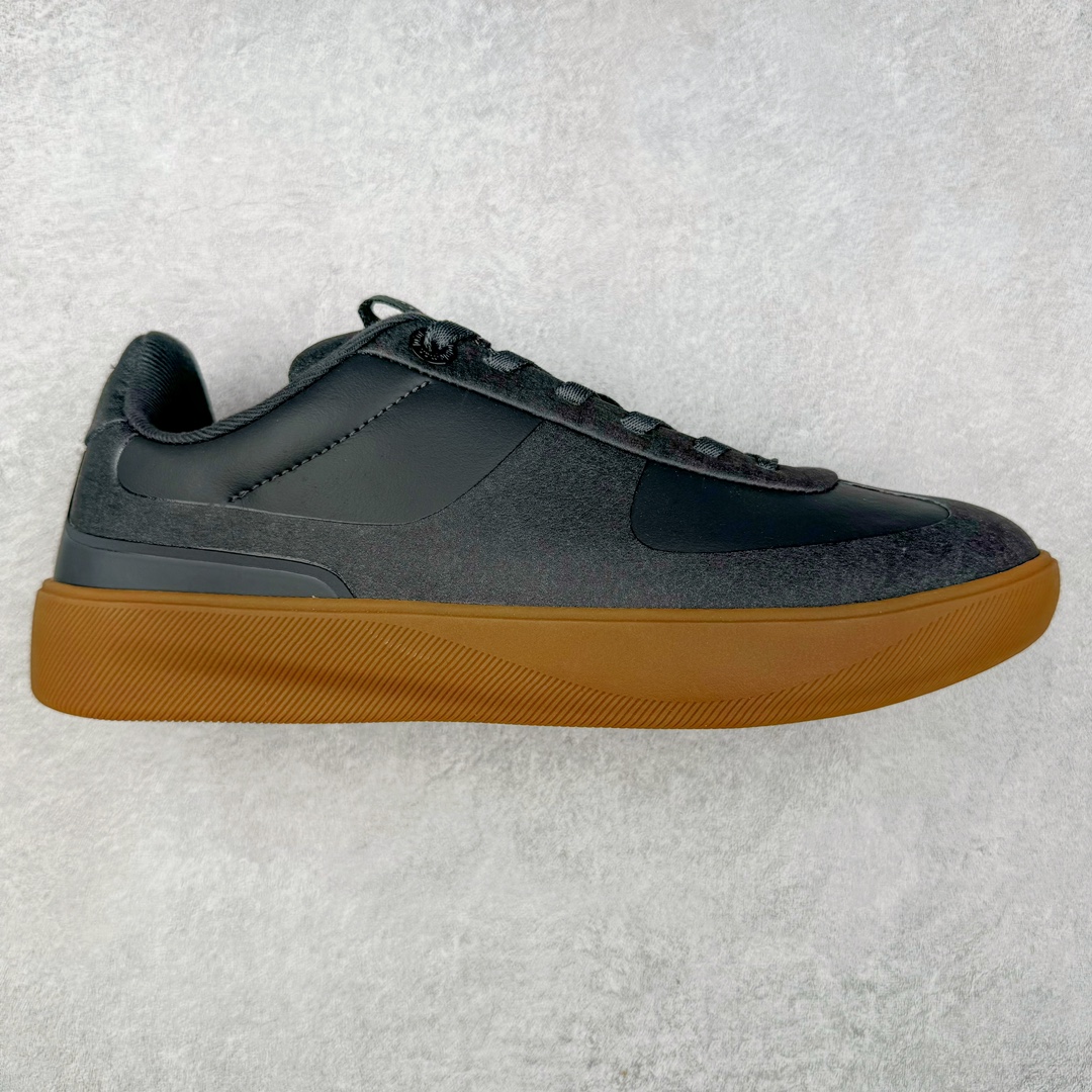 ＃PB纯原 lululemon Cityverse 露露乐檬极简主义减震耐磨低帮生活休闲鞋 Cityverse将运动性能融入经典休闲鞋中，中底提供出色缓震，并贴合足部曲线，带来全天候的舒适感。鞋面采用两种材质拼接，且前半部分采用热熔压胶处理，无任何缝线，保留了鞋身整体性。模制泡沫的鞋垫带来上乘的脚感，在平日休闲穿着时不会磨脚，也能提供轻质软弹的效果。25年来，lululemon一直秉持“感受为先”的设计理念，并相信更好的感受带来更好的表现。此次男鞋的设计亦是如此。投入多年研究，针对男性在不同运动场景中的脚步形态设计了不同鞋履款式。同时，还进行了生物力学与形态学研究，为“他”带来更好的贴合度和感受。尺码：36 36.5 37.5 38 38.5 39 40 40.5 41 42 42.5 43 44-选品中心