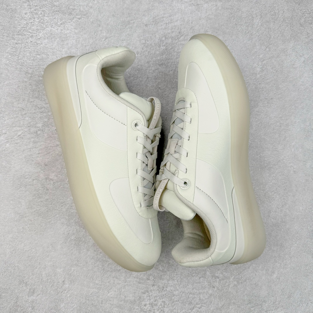 图片[3]-＃PB纯原 lululemon Cityverse 露露乐檬极简主义减震耐磨低帮生活休闲鞋 Cityverse将运动性能融入经典休闲鞋中，中底提供出色缓震，并贴合足部曲线，带来全天候的舒适感。鞋面采用两种材质拼接，且前半部分采用热熔压胶处理，无任何缝线，保留了鞋身整体性。模制泡沫的鞋垫带来上乘的脚感，在平日休闲穿着时不会磨脚，也能提供轻质软弹的效果。25年来，lululemon一直秉持“感受为先”的设计理念，并相信更好的感受带来更好的表现。此次男鞋的设计亦是如此。投入多年研究，针对男性在不同运动场景中的脚步形态设计了不同鞋履款式。同时，还进行了生物力学与形态学研究，为“他”带来更好的贴合度和感受。尺码：36 36.5 37.5 38 38.5 39 40 40.5 41 42 42.5 43 44-选品中心