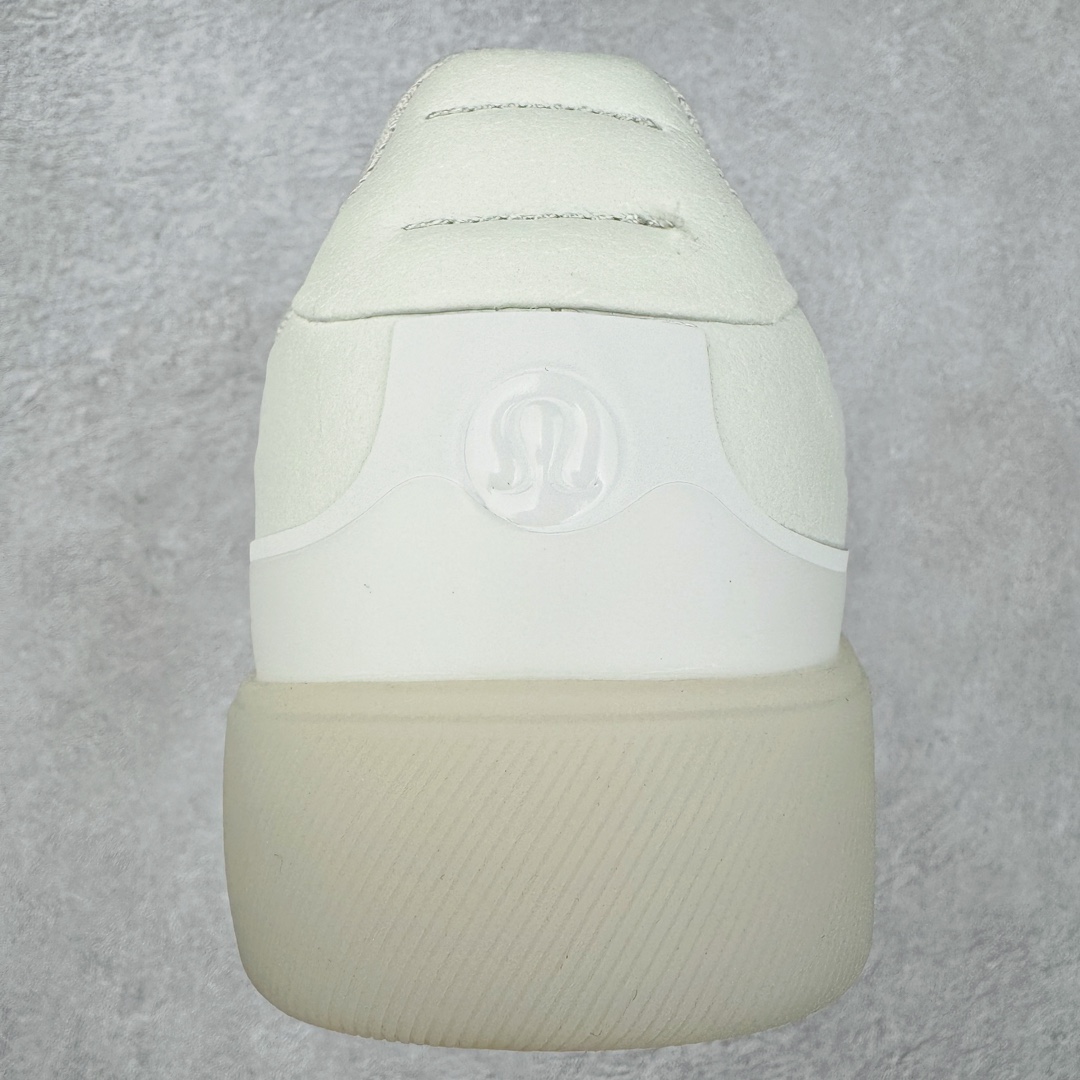 图片[8]-＃PB纯原 lululemon Cityverse 露露乐檬极简主义减震耐磨低帮生活休闲鞋 Cityverse将运动性能融入经典休闲鞋中，中底提供出色缓震，并贴合足部曲线，带来全天候的舒适感。鞋面采用两种材质拼接，且前半部分采用热熔压胶处理，无任何缝线，保留了鞋身整体性。模制泡沫的鞋垫带来上乘的脚感，在平日休闲穿着时不会磨脚，也能提供轻质软弹的效果。25年来，lululemon一直秉持“感受为先”的设计理念，并相信更好的感受带来更好的表现。此次男鞋的设计亦是如此。投入多年研究，针对男性在不同运动场景中的脚步形态设计了不同鞋履款式。同时，还进行了生物力学与形态学研究，为“他”带来更好的贴合度和感受。尺码：36 36.5 37.5 38 38.5 39 40 40.5 41 42 42.5 43 44-选品中心