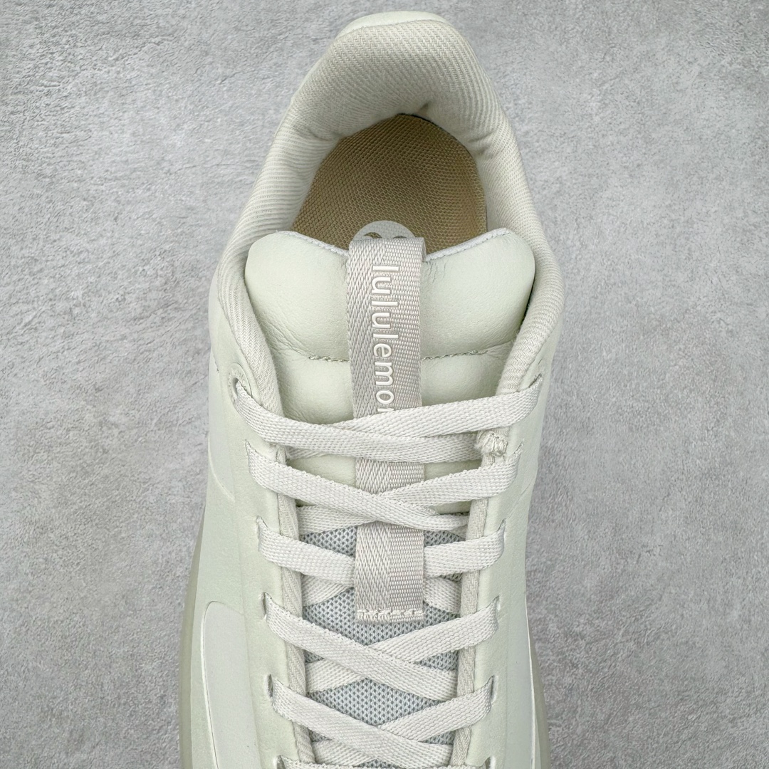 图片[5]-＃PB纯原 lululemon Cityverse 露露乐檬极简主义减震耐磨低帮生活休闲鞋 Cityverse将运动性能融入经典休闲鞋中，中底提供出色缓震，并贴合足部曲线，带来全天候的舒适感。鞋面采用两种材质拼接，且前半部分采用热熔压胶处理，无任何缝线，保留了鞋身整体性。模制泡沫的鞋垫带来上乘的脚感，在平日休闲穿着时不会磨脚，也能提供轻质软弹的效果。25年来，lululemon一直秉持“感受为先”的设计理念，并相信更好的感受带来更好的表现。此次男鞋的设计亦是如此。投入多年研究，针对男性在不同运动场景中的脚步形态设计了不同鞋履款式。同时，还进行了生物力学与形态学研究，为“他”带来更好的贴合度和感受。尺码：36 36.5 37.5 38 38.5 39 40 40.5 41 42 42.5 43 44-选品中心