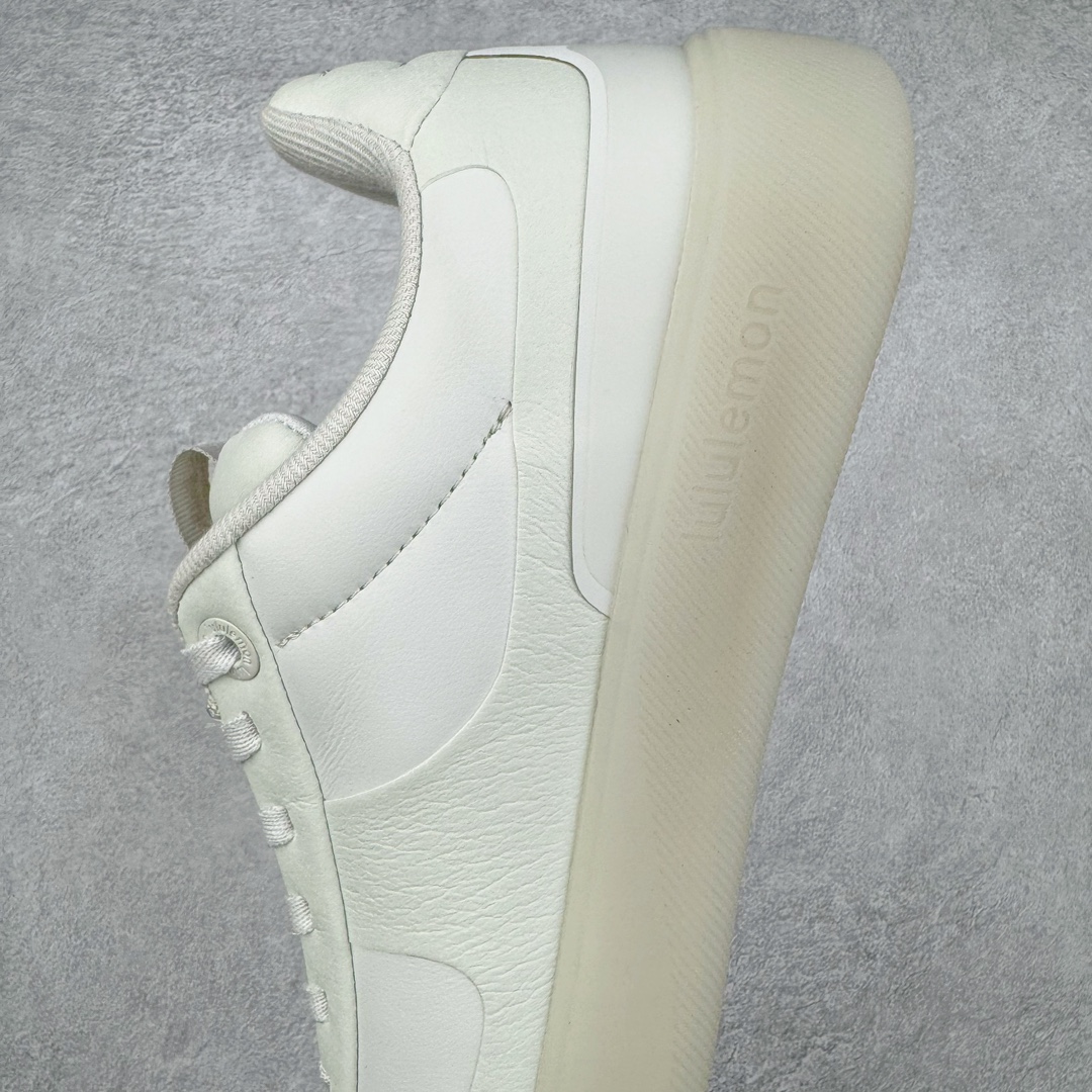 图片[7]-＃PB纯原 lululemon Cityverse 露露乐檬极简主义减震耐磨低帮生活休闲鞋 Cityverse将运动性能融入经典休闲鞋中，中底提供出色缓震，并贴合足部曲线，带来全天候的舒适感。鞋面采用两种材质拼接，且前半部分采用热熔压胶处理，无任何缝线，保留了鞋身整体性。模制泡沫的鞋垫带来上乘的脚感，在平日休闲穿着时不会磨脚，也能提供轻质软弹的效果。25年来，lululemon一直秉持“感受为先”的设计理念，并相信更好的感受带来更好的表现。此次男鞋的设计亦是如此。投入多年研究，针对男性在不同运动场景中的脚步形态设计了不同鞋履款式。同时，还进行了生物力学与形态学研究，为“他”带来更好的贴合度和感受。尺码：36 36.5 37.5 38 38.5 39 40 40.5 41 42 42.5 43 44-选品中心