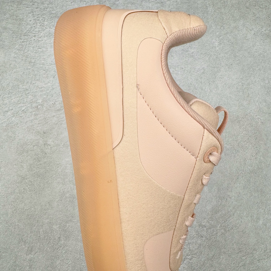 图片[6]-＃PB纯原 lululemon Cityverse 露露乐檬极简主义减震耐磨低帮生活休闲鞋 Cityverse将运动性能融入经典休闲鞋中，中底提供出色缓震，并贴合足部曲线，带来全天候的舒适感。鞋面采用两种材质拼接，且前半部分采用热熔压胶处理，无任何缝线，保留了鞋身整体性。模制泡沫的鞋垫带来上乘的脚感，在平日休闲穿着时不会磨脚，也能提供轻质软弹的效果。25年来，lululemon一直秉持“感受为先”的设计理念，并相信更好的感受带来更好的表现。此次男鞋的设计亦是如此。投入多年研究，针对男性在不同运动场景中的脚步形态设计了不同鞋履款式。同时，还进行了生物力学与形态学研究，为“他”带来更好的贴合度和感受。尺码：36 36.5 37.5 38 38.5 39 40 40.5 41 42 42.5 43 44-选品中心