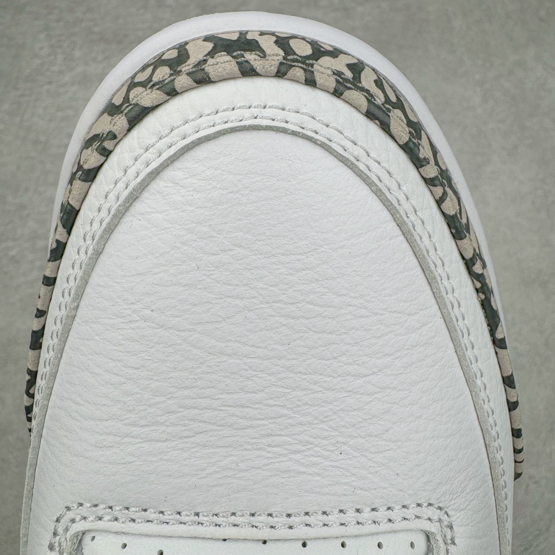 图片[16]-＃QD纯原 Air Jordan AJ3 Retro 北卡蓝 CT8532-104 圈内最强三代系列 匠心打造 开发时长超过半年 目前可过各类鉴定或无法鉴定 裸鞋随便操作 全套原纸板楦头开发 原厂大底磨具加持立体防滑纹理 原装可视Air Sole气垫 原汁原味最完美的三代版型 唯一正确鞋头趴度弧度高度鞋身腰线 原厂TPU彩虹扎染后跟饰片 正确内里反口里网布 皮料菱角分明不变形无多余毛边 广东原厂zp同批次手工大底描漆拉丝 市场唯一原厂鞋扣模具 原厂织唛标 原厂飞人电绣工艺 尾指中部跳三针 独家绑鞋带手法 印刷中底布 四线拉帮 米色美纹纸贴合固定 进口港宝加持 后跟自然饱满 全鞋荧光划线卡点 追求极致完美 每一双都是工艺品 多重QC质检 超越公司货的品控标准 实实在在的免检产品 尺码：40.5 41 42 42.5 43 44 44.5 45 45.5 46 47.5 48.5-选品中心