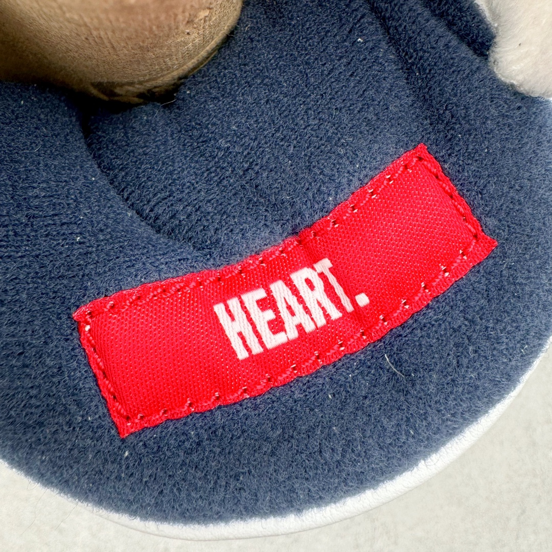 图片[12]-＃QD纯原 Air Jordan AJ3 Retro 北卡蓝 CT8532-104 圈内最强三代系列 匠心打造 开发时长超过半年 目前可过各类鉴定或无法鉴定 裸鞋随便操作 全套原纸板楦头开发 原厂大底磨具加持立体防滑纹理 原装可视Air Sole气垫 原汁原味最完美的三代版型 唯一正确鞋头趴度弧度高度鞋身腰线 原厂TPU彩虹扎染后跟饰片 正确内里反口里网布 皮料菱角分明不变形无多余毛边 广东原厂zp同批次手工大底描漆拉丝 市场唯一原厂鞋扣模具 原厂织唛标 原厂飞人电绣工艺 尾指中部跳三针 独家绑鞋带手法 印刷中底布 四线拉帮 米色美纹纸贴合固定 进口港宝加持 后跟自然饱满 全鞋荧光划线卡点 追求极致完美 每一双都是工艺品 多重QC质检 超越公司货的品控标准 实实在在的免检产品 尺码：40.5 41 42 42.5 43 44 44.5 45 45.5 46 47.5 48.5-选品中心