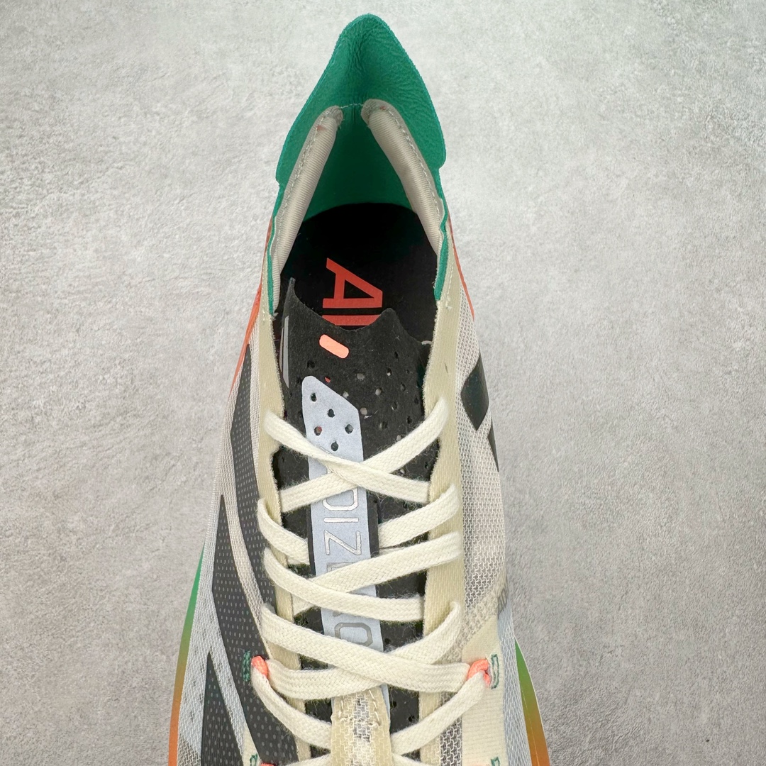 图片[5]-AD Adizero Adios Pro 3 马拉松竞速专业跑鞋 HQ3688 CELERMESH针织网面非常轻薄 纤维间的缝隙很大 可以保证跑步时的透气、排汗效果 鞋舌直接与两侧的内衬和鞋底连接在一起 在跑步过程中不会被鞋舌的左右移动所困扰 在标准鞋带孔的基础上再拓宽一组鞋带孔 适合不同脚型的需求 突破性 EnergyRods 技术，有助于跑者实现更好的成绩 中底独特的LIGHTSTRIKE PRO泡棉材质 微弹感觉在跑步过程中给予了良好的支撑体验 对于顶级精英和高水平进阶跑者来说 ADIOS PRO是一双值得信赖的竞速比赛用鞋 尺码：36 36.5 37.5 38 38.5 39 40 40.5 41 42 42.5 43 44 44.5 45-选品中心