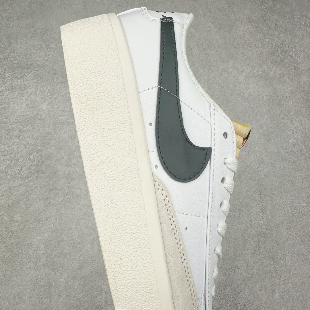 图片[6]-NK Blazer Low \’1977 VNTG SS经典开拓者低帮百搭休闲厚底运动板鞋 采用环保材料的大底 独特的鞋面连者鞋底印刷 演绎出了这个配色的独特风格 眼前的新设计选用皮质 配出当下流行的阴阳元素 呈现属于现代潮流的美感 尺码：36 36.5 37.5 38 38.5 39 40 40.5 41 42 42.5 43 44 44.5 45-选品中心