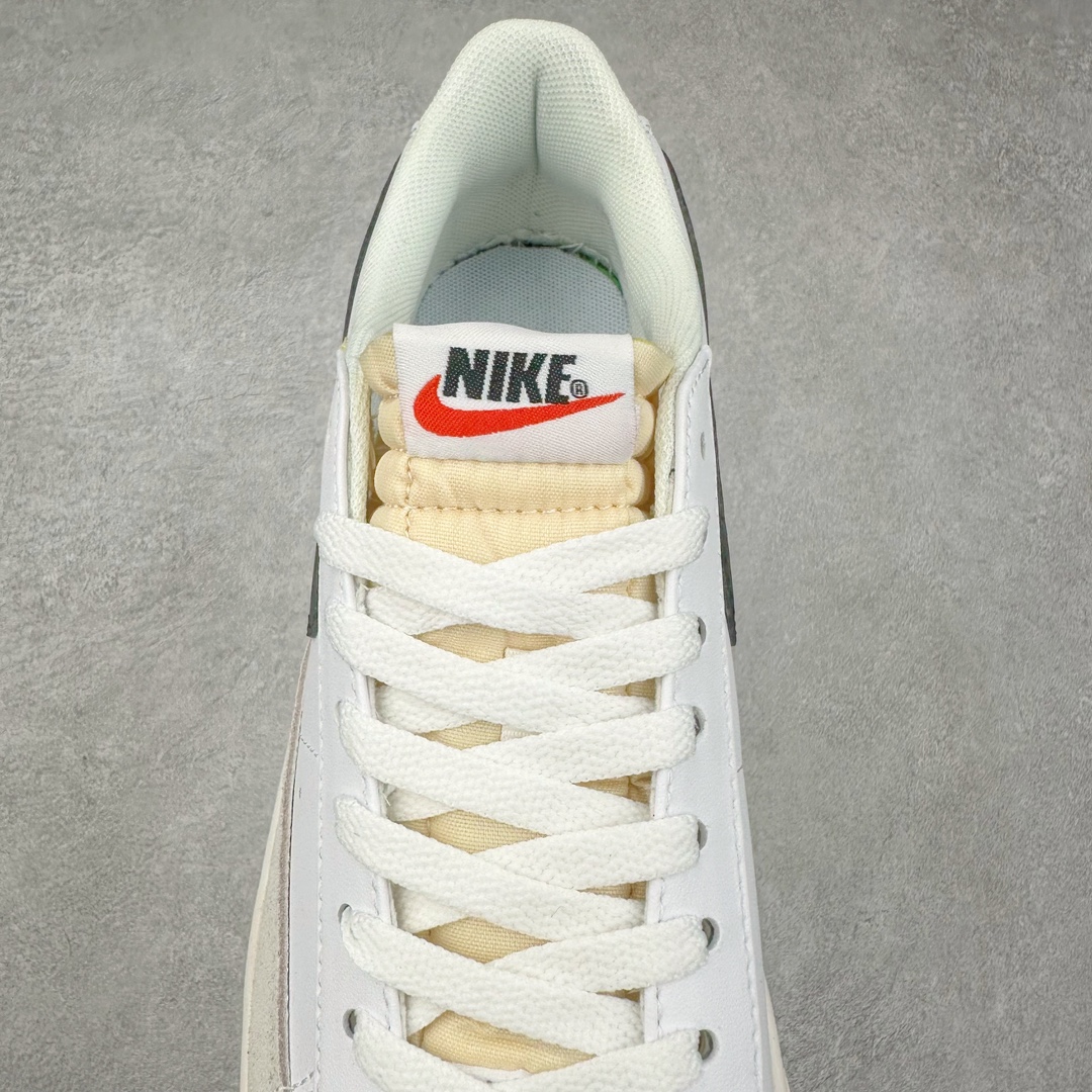 图片[5]-NK Blazer Low \’1977 VNTG SS经典开拓者低帮百搭休闲厚底运动板鞋 采用环保材料的大底 独特的鞋面连者鞋底印刷 演绎出了这个配色的独特风格 眼前的新设计选用皮质 配出当下流行的阴阳元素 呈现属于现代潮流的美感 尺码：36 36.5 37.5 38 38.5 39 40 40.5 41 42 42.5 43 44 44.5 45-选品中心