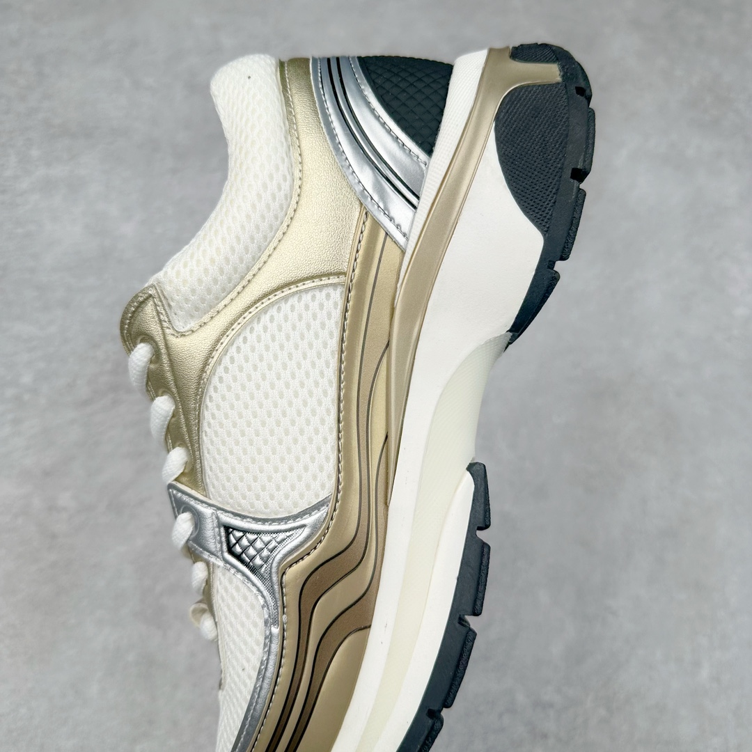 图片[7]-Chanel 23SS 香奈儿早春度假系列 小香金属休闲 运动鞋 金 银角大王 最新国外走秀系列Chanel 香奈儿 2023 早春系列在世界第二小国举办 系列以摩纳哥国际化的海滨生活方式为灵感 从F1赛车赛道到海滩泳池 从赌场到网球场 打造了多样且别致的全新系列赛车手的头盔 连身套装等元素经过重新诠释更显时尚感 配送专柜精美包装🛍📦 ▪面料： 原版进口金属牛皮+科技面料 ▪内里：原版定制透气网里 ▪鞋底：原版开模超轻发泡组合大底 ▪底厚：3.5CM ▪尺码： 女款35-40-选品中心