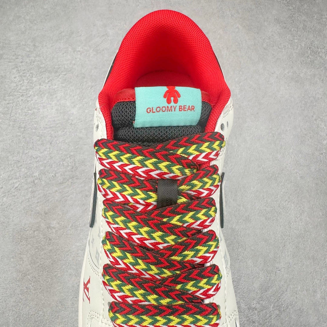 图片[5]-NK Dunk Low 定制配色 SJ2068-240 大厂出品 极力推荐 原装头层材料 独家版型蒸餾加工帶來的是更好的视觉和脚感体验大厂纯原品质出货 清洁度 电绣工艺 皮料切割干净无任何毛边 细节完美 尺码：36 36.5 37.5 38 38.5 39 40 40.5 41 42 42.5 43 44 44.5 45 46 47.5-选品中心