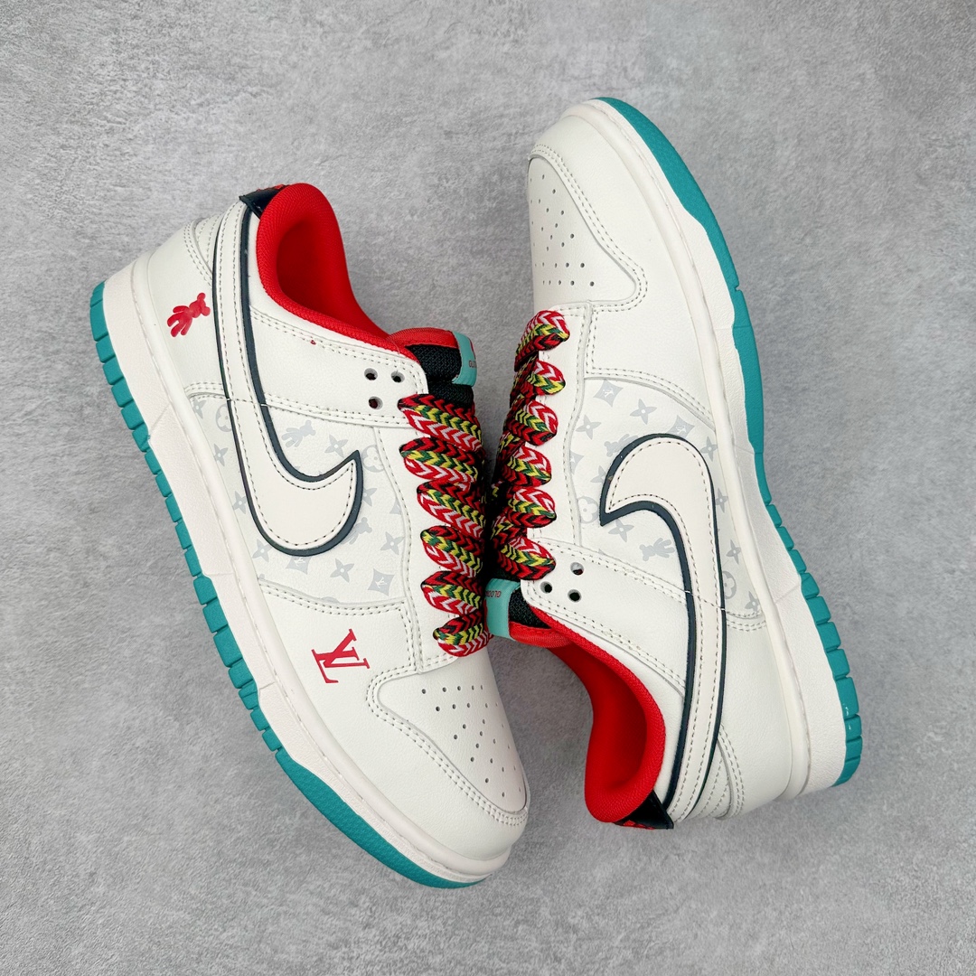 图片[3]-NK Dunk Low 定制配色 SJ2068-240 大厂出品 极力推荐 原装头层材料 独家版型蒸餾加工帶來的是更好的视觉和脚感体验大厂纯原品质出货 清洁度 电绣工艺 皮料切割干净无任何毛边 细节完美 尺码：36 36.5 37.5 38 38.5 39 40 40.5 41 42 42.5 43 44 44.5 45 46 47.5-选品中心