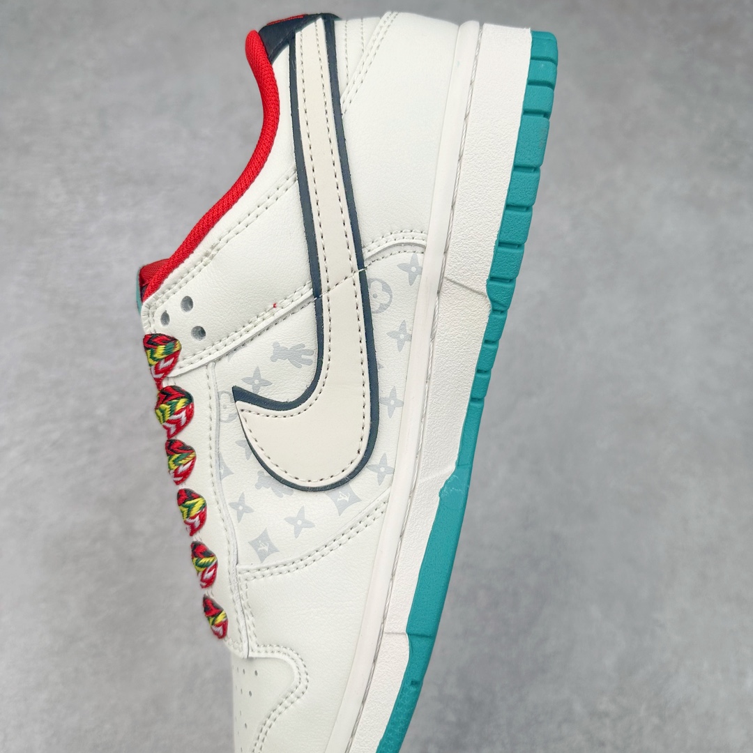 图片[7]-NK Dunk Low 定制配色 SJ2068-240 大厂出品 极力推荐 原装头层材料 独家版型蒸餾加工帶來的是更好的视觉和脚感体验大厂纯原品质出货 清洁度 电绣工艺 皮料切割干净无任何毛边 细节完美 尺码：36 36.5 37.5 38 38.5 39 40 40.5 41 42 42.5 43 44 44.5 45 46 47.5-选品中心