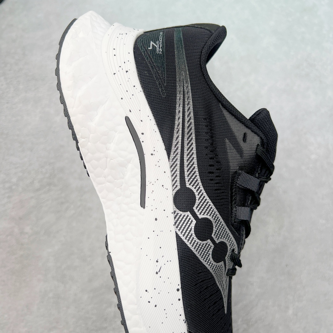 图片[6]-慢跑鞋中的劳斯莱斯 Saucony Endorphin Speed 索康尼啡速4代舒适织物低帮训练跑步鞋 尼龙板厚底竞速训练鞋 #原数据开发纸版楦型 #采用工学透气针织布鞋面材质 #内嵌3D环绕包裹缓震鞋垫 #外置镂空XT-900防滑橡胶大底❗️ #啡速属于减配版，推进力较为温和，尼龙板刚性也不强，驾驭门槛较低，适合进阶跑者日常训练及短距离比赛，适合精英跑者竞速训练。 #中底采用加厚的 PWRRUN PB缓震泡棉，有效减少触地带来的冲击力，能量回馈高达90%，缓震和回弹表现出色。S型飞翼尼龙板结合快速滚动科技，提供推进力的同时，还加强了稳定支撑保护，前后掌过渡也更加流畅。 尺码：40 40.5 41 42 42.5 43 44 44.5 45 女鞋后续待出-选品中心