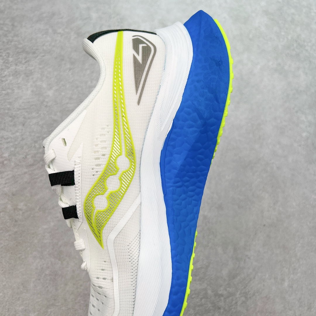 图片[7]-慢跑鞋中的劳斯莱斯 Saucony Endorphin Speed 索康尼啡速4代舒适织物低帮训练跑步鞋 尼龙板厚底竞速训练鞋 #原数据开发纸版楦型 #采用工学透气针织布鞋面材质 #内嵌3D环绕包裹缓震鞋垫 #外置镂空XT-900防滑橡胶大底❗️ #啡速属于减配版，推进力较为温和，尼龙板刚性也不强，驾驭门槛较低，适合进阶跑者日常训练及短距离比赛，适合精英跑者竞速训练。 #中底采用加厚的 PWRRUN PB缓震泡棉，有效减少触地带来的冲击力，能量回馈高达90%，缓震和回弹表现出色。S型飞翼尼龙板结合快速滚动科技，提供推进力的同时，还加强了稳定支撑保护，前后掌过渡也更加流畅。 尺码：40 40.5 41 42 42.5 43 44 44.5 45 女鞋后续待出-选品中心