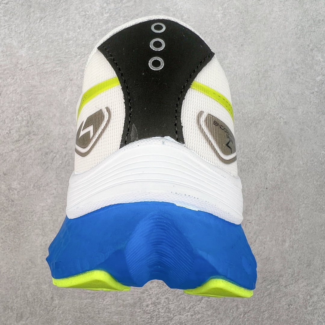 图片[8]-慢跑鞋中的劳斯莱斯 Saucony Endorphin Speed 索康尼啡速4代舒适织物低帮训练跑步鞋 尼龙板厚底竞速训练鞋 #原数据开发纸版楦型 #采用工学透气针织布鞋面材质 #内嵌3D环绕包裹缓震鞋垫 #外置镂空XT-900防滑橡胶大底❗️ #啡速属于减配版，推进力较为温和，尼龙板刚性也不强，驾驭门槛较低，适合进阶跑者日常训练及短距离比赛，适合精英跑者竞速训练。 #中底采用加厚的 PWRRUN PB缓震泡棉，有效减少触地带来的冲击力，能量回馈高达90%，缓震和回弹表现出色。S型飞翼尼龙板结合快速滚动科技，提供推进力的同时，还加强了稳定支撑保护，前后掌过渡也更加流畅。 尺码：40 40.5 41 42 42.5 43 44 44.5 45 女鞋后续待出-选品中心