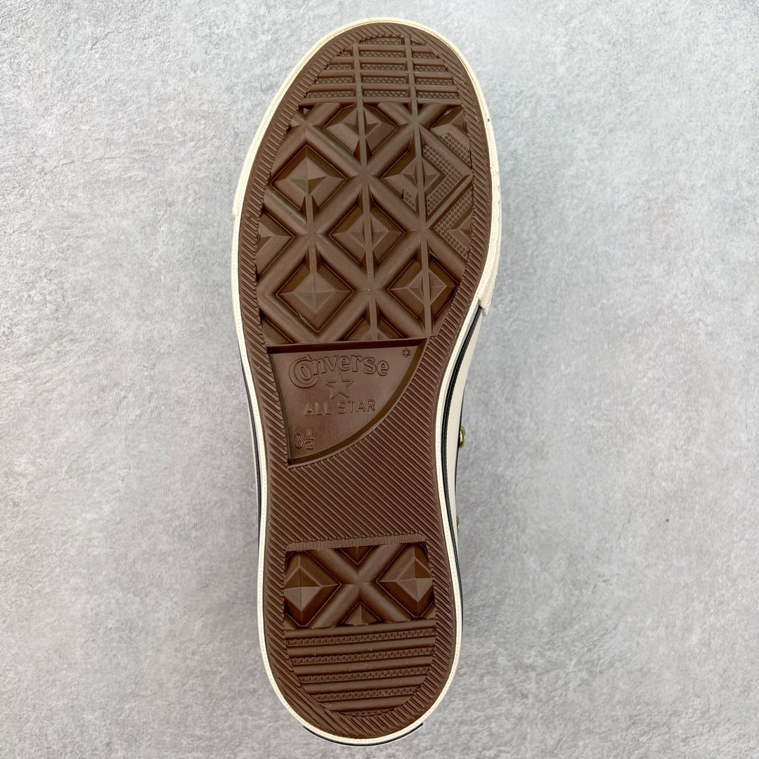 图片[9]-Converse Chuck 1970S 加毛款 鞋面采用防水皮革面搭配金色鞋眼扣和毛绒内衬 双倍温暖加持 寒冷瞬时\\\”解冻″ 经典70s外观点缀精致复古金标 颜色：黑皮金扣加毛 货号：A12444C 颜色：米黄金扣加毛 货号：A12443C 尺码：35 36 36.5 37 37.5 38 39 39.5 40 41 41.5 42 42.5 43 44-选品中心