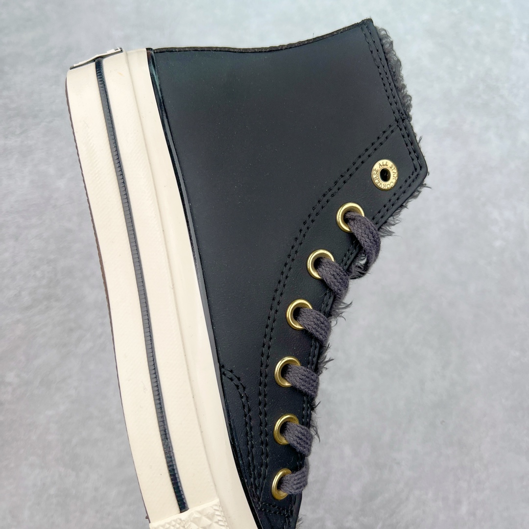 图片[6]-Converse Chuck 1970S 加毛款 鞋面采用防水皮革面搭配金色鞋眼扣和毛绒内衬 双倍温暖加持 寒冷瞬时\\\”解冻″ 经典70s外观点缀精致复古金标 颜色：黑皮金扣加毛 货号：A12444C 颜色：米黄金扣加毛 货号：A12443C 尺码：35 36 36.5 37 37.5 38 39 39.5 40 41 41.5 42 42.5 43 44-选品中心