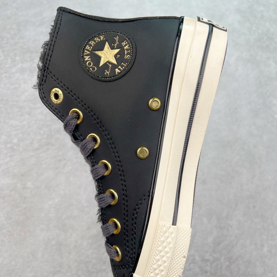 图片[7]-Converse Chuck 1970S 加毛款 鞋面采用防水皮革面搭配金色鞋眼扣和毛绒内衬 双倍温暖加持 寒冷瞬时\\\”解冻″ 经典70s外观点缀精致复古金标 颜色：黑皮金扣加毛 货号：A12444C 颜色：米黄金扣加毛 货号：A12443C 尺码：35 36 36.5 37 37.5 38 39 39.5 40 41 41.5 42 42.5 43 44-选品中心