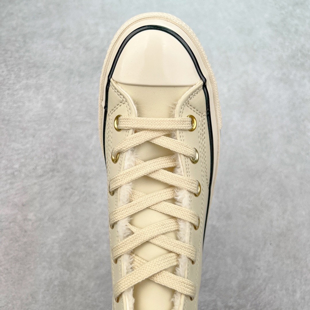 图片[4]-Converse Chuck 1970S 加毛款 鞋面采用防水皮革面搭配金色鞋眼扣和毛绒内衬 双倍温暖加持 寒冷瞬时\\\”解冻″ 经典70s外观点缀精致复古金标 颜色：黑皮金扣加毛 货号：A12444C 颜色：米黄金扣加毛 货号：A12443C 尺码：35 36 36.5 37 37.5 38 39 39.5 40 41 41.5 42 42.5 43 44-选品中心