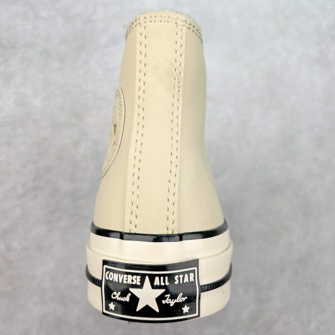 图片[8]-Converse Chuck 1970S 加毛款 鞋面采用防水皮革面搭配金色鞋眼扣和毛绒内衬 双倍温暖加持 寒冷瞬时\\\”解冻″ 经典70s外观点缀精致复古金标 颜色：黑皮金扣加毛 货号：A12444C 颜色：米黄金扣加毛 货号：A12443C 尺码：35 36 36.5 37 37.5 38 39 39.5 40 41 41.5 42 42.5 43 44-选品中心