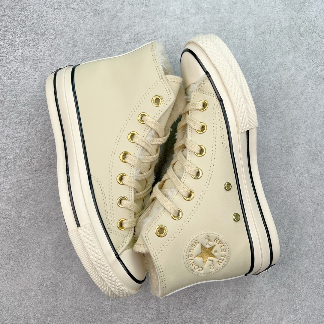 图片[3]-Converse Chuck 1970S 加毛款 鞋面采用防水皮革面搭配金色鞋眼扣和毛绒内衬 双倍温暖加持 寒冷瞬时\\\”解冻″ 经典70s外观点缀精致复古金标 颜色：黑皮金扣加毛 货号：A12444C 颜色：米黄金扣加毛 货号：A12443C 尺码：35 36 36.5 37 37.5 38 39 39.5 40 41 41.5 42 42.5 43 44-选品中心
