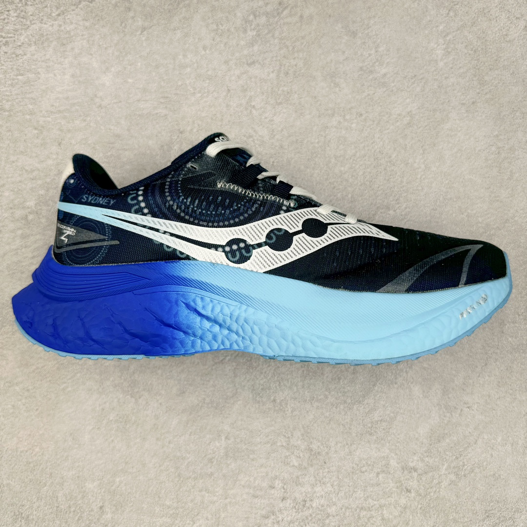 图片[6]-慢跑鞋中的劳斯莱斯 Saucony Endorphin Speed 索康尼啡速4代舒适织物低帮训练跑步鞋 尼龙板厚底竞速训练鞋 #原数据开发纸版楦型 #采用工学透气针织布鞋面材质 #内嵌3D环绕包裹缓震鞋垫 #外置镂空XT-900防滑橡胶大底❗️ #啡速属于减配版，推进力较为温和，尼龙板刚性也不强，驾驭门槛较低，适合进阶跑者日常训练及短距离比赛，适合精英跑者竞速训练。 #中底采用加厚的 PWRRUN PB缓震泡棉，有效减少触地带来的冲击力，能量回馈高达90%，缓震和回弹表现出色。S型飞翼尼龙板结合快速滚动科技，提供推进力的同时，还加强了稳定支撑保护，前后掌过渡也更加流畅。 尺码：40 40.5 41 42 42.5 43 44 44.5 45 女鞋后续待出-选品中心