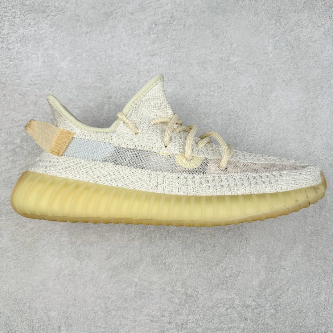 图片[9]-Yeezy Boost 350 V2 系列得物定制球鞋 涂鸦配色 全套原楦 原纸版 原鞋开模完美打造 采用辰元飞织鱼丝网原厂面 非进口机台 大底原厂半透明RB巴斯夫满钉大底 原厂东莞百宏3M反光鞋带 质感一致 原厂鑫成新粉原鞋垫 LOGO胶浆印花 钛金针与高士马克线针车精工打造 一切遵循原厂指令单采购同源原材 采购全套原厂进口材料 尺码：36 36.5 37 38 38.5 39 40 40.5 41 42 42.5 43 44 44.5 45 46 47-选品中心